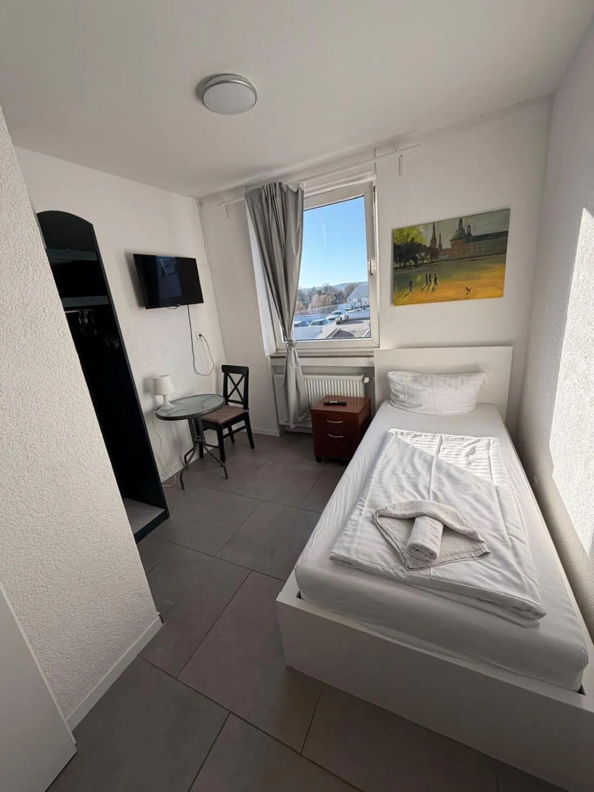 Photo of the whole room, Bed in GZ Hostel Bonn