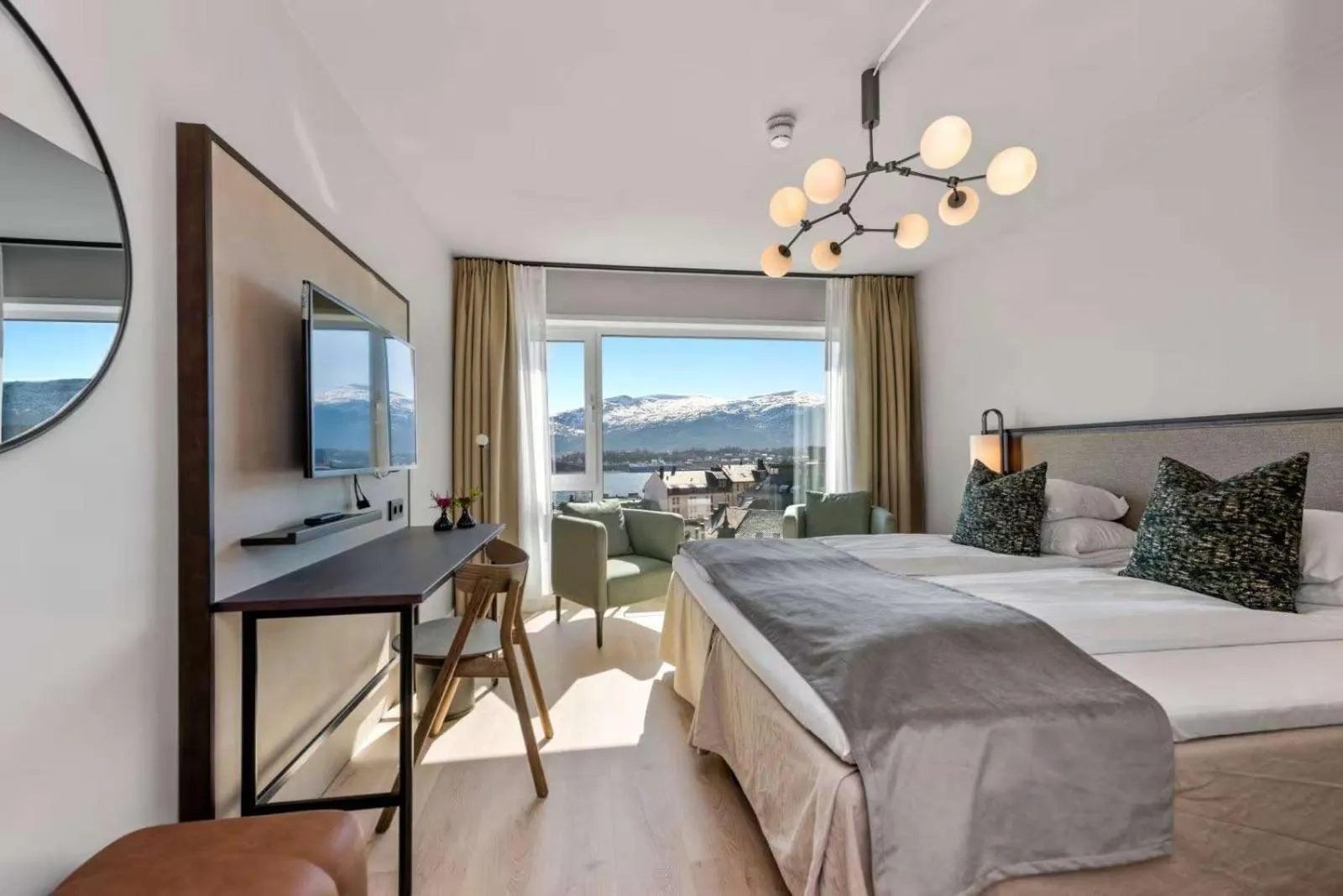 Bedroom, Bed in Scandic Parken