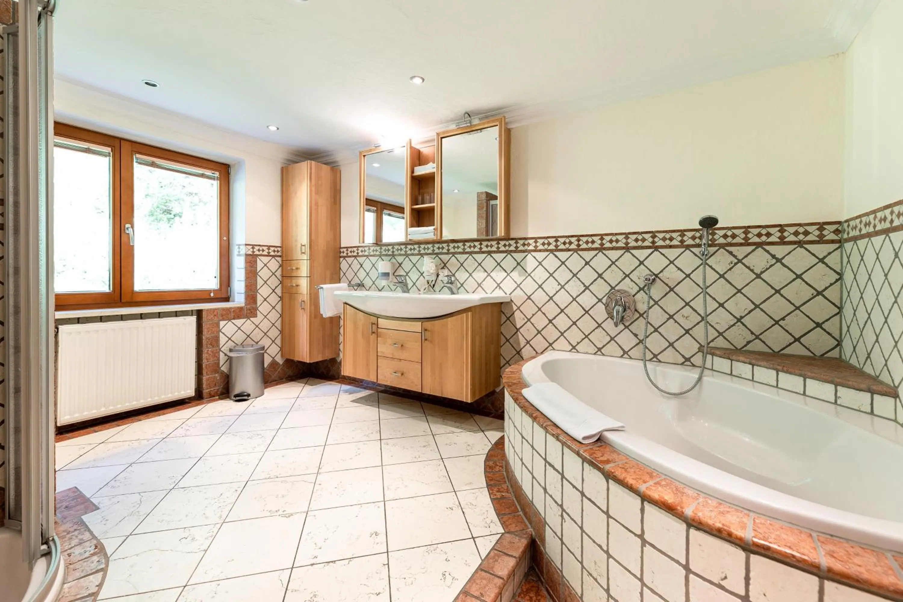 Bathroom in Hotel Edelweiss