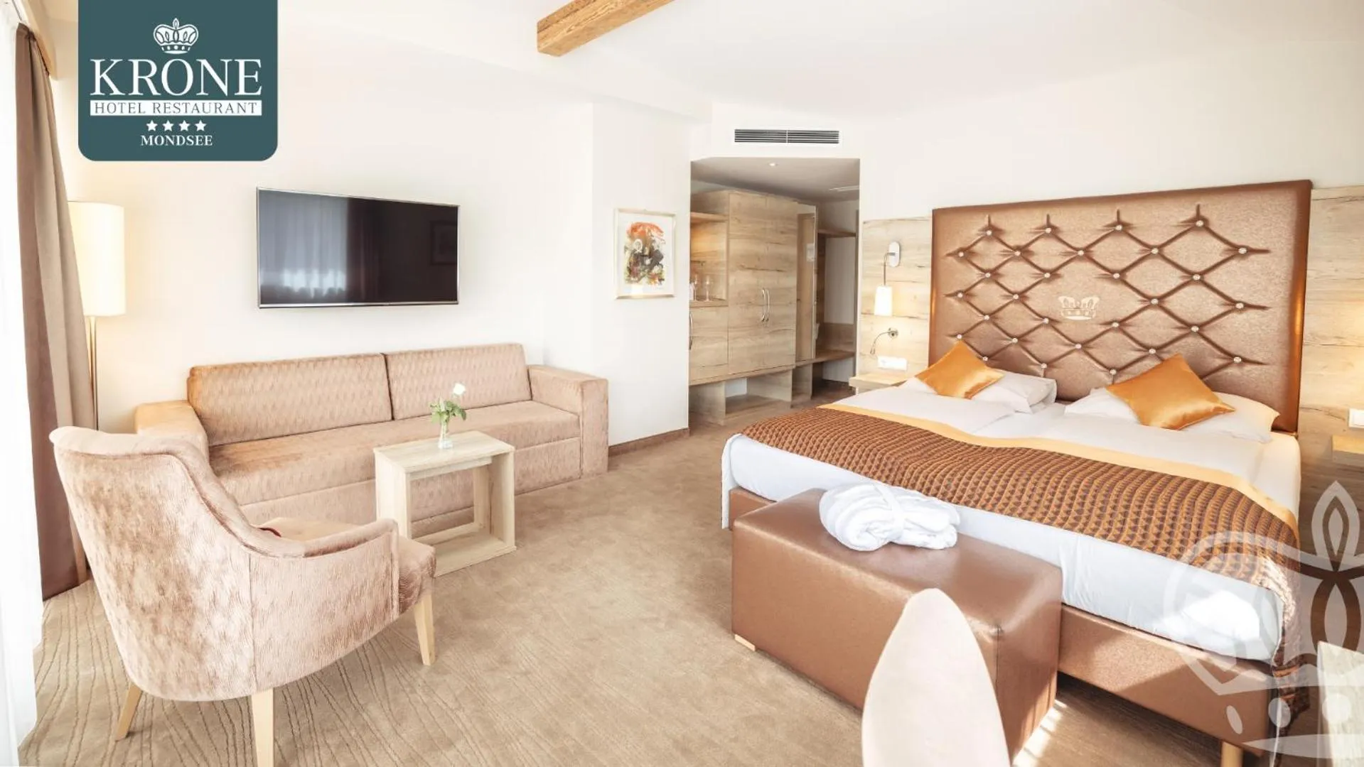 Photo of the whole room, Bed in Hotel Krone