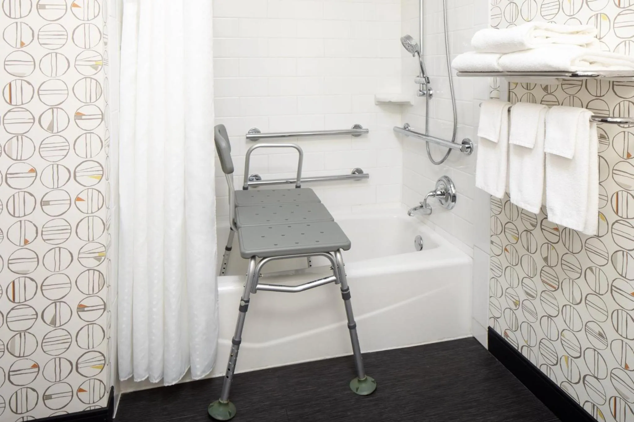 Bathroom in Holiday Inn Weirton-Steubenville Area