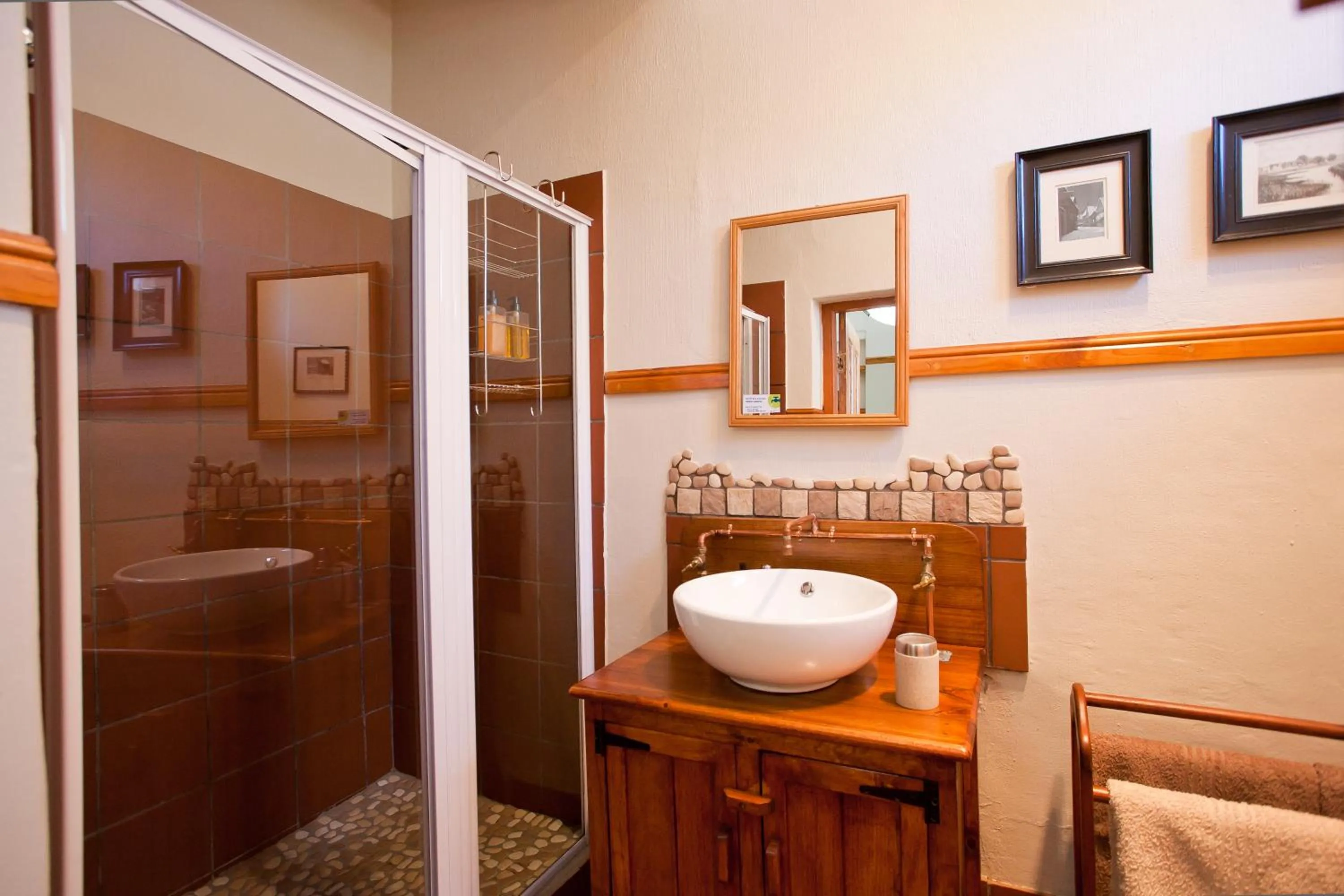 Photo of the whole room in Oakdene Guest House