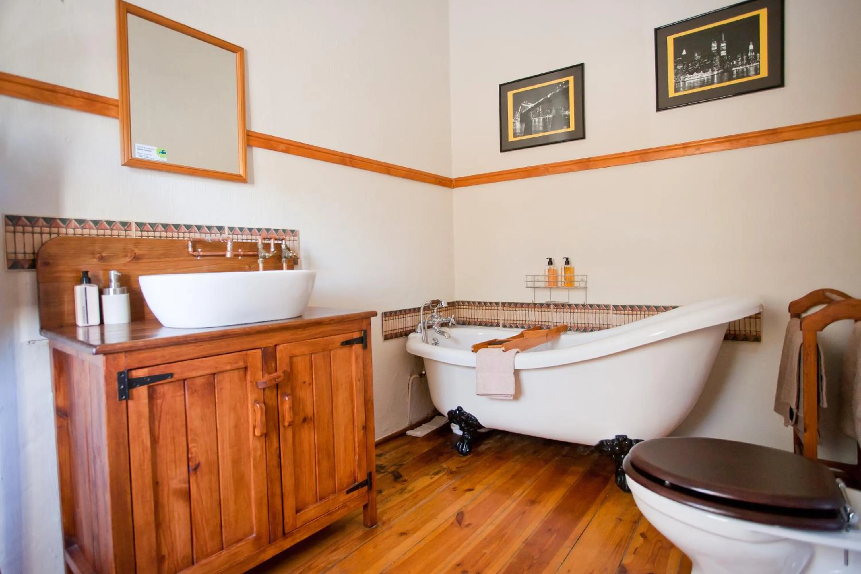 Photo of the whole room in Oakdene Guest House