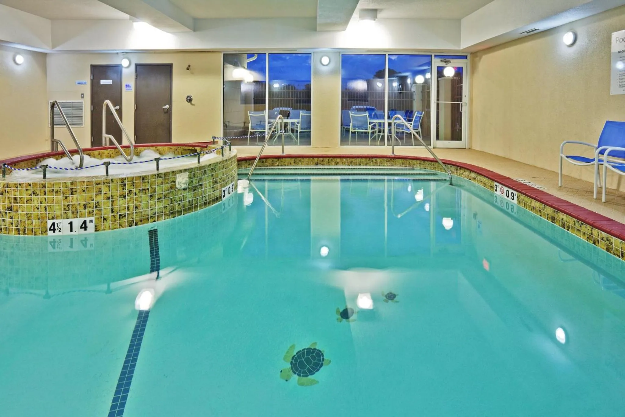 Swimming pool in Holiday Inn Express Hotel & Suites Woodward Hwy 270 by IHG