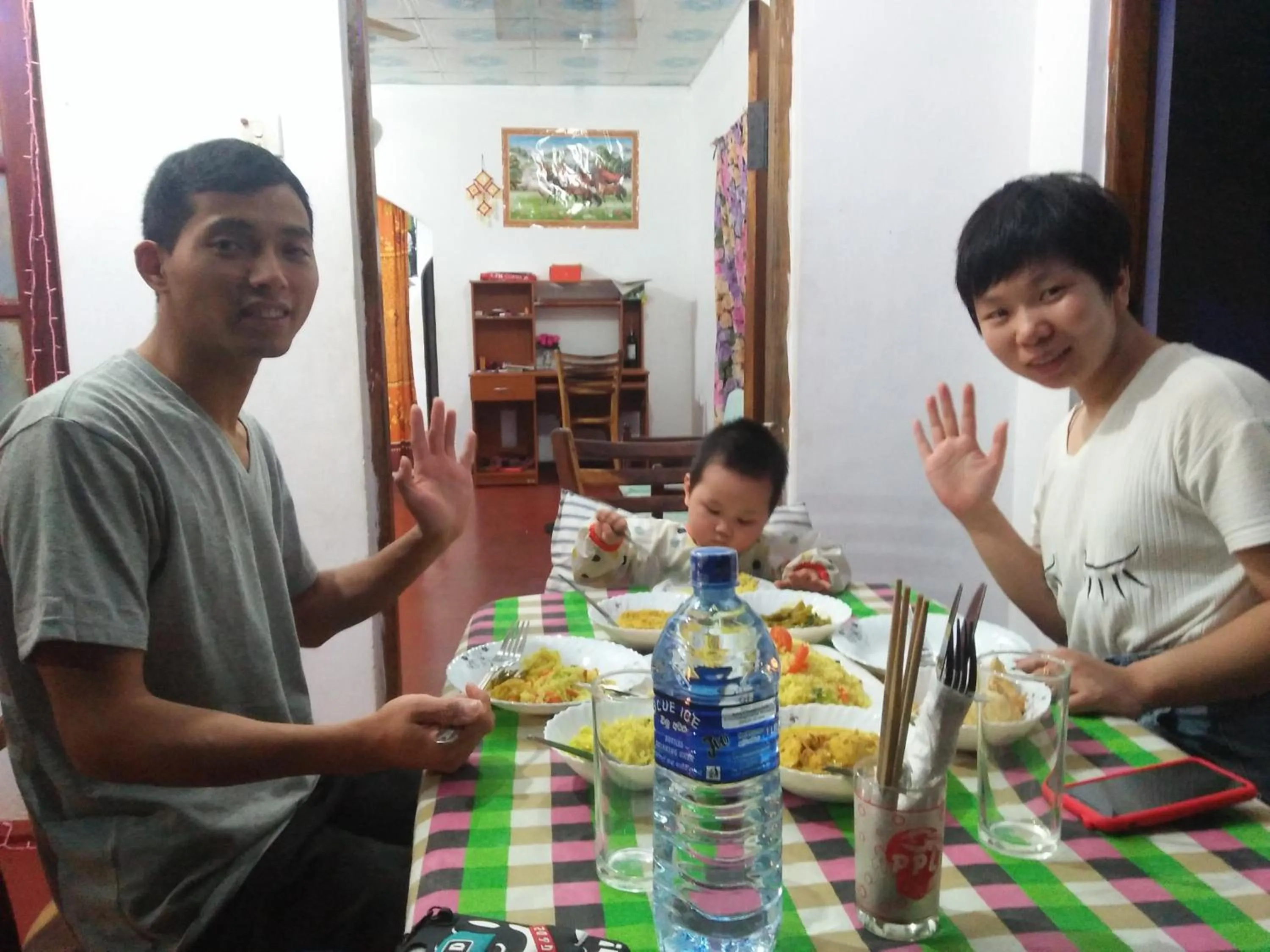 children in Sigiri Lakshan Home Stay