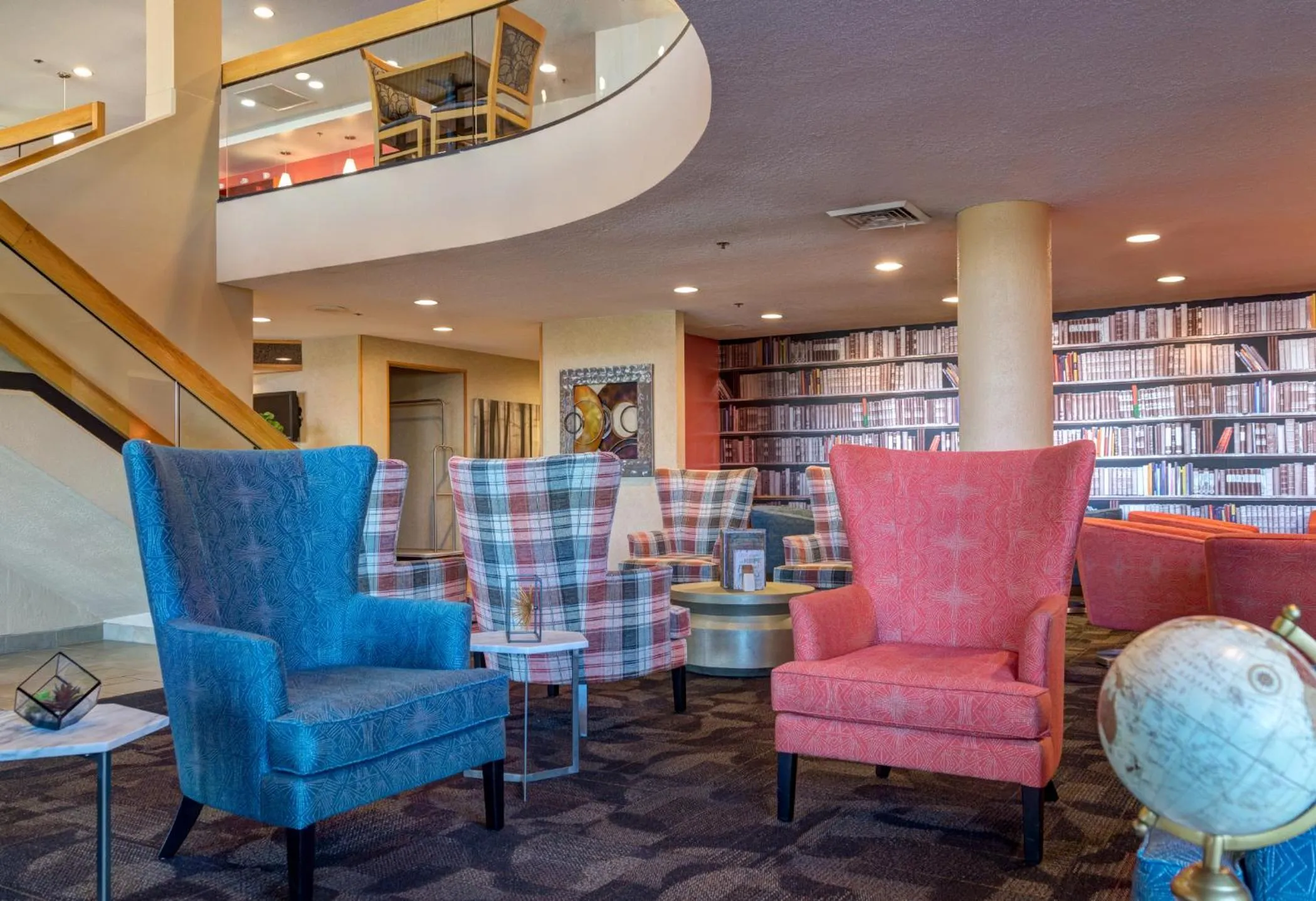 Lobby or reception in LivINN Hotel Cincinnati North/ Sharonville