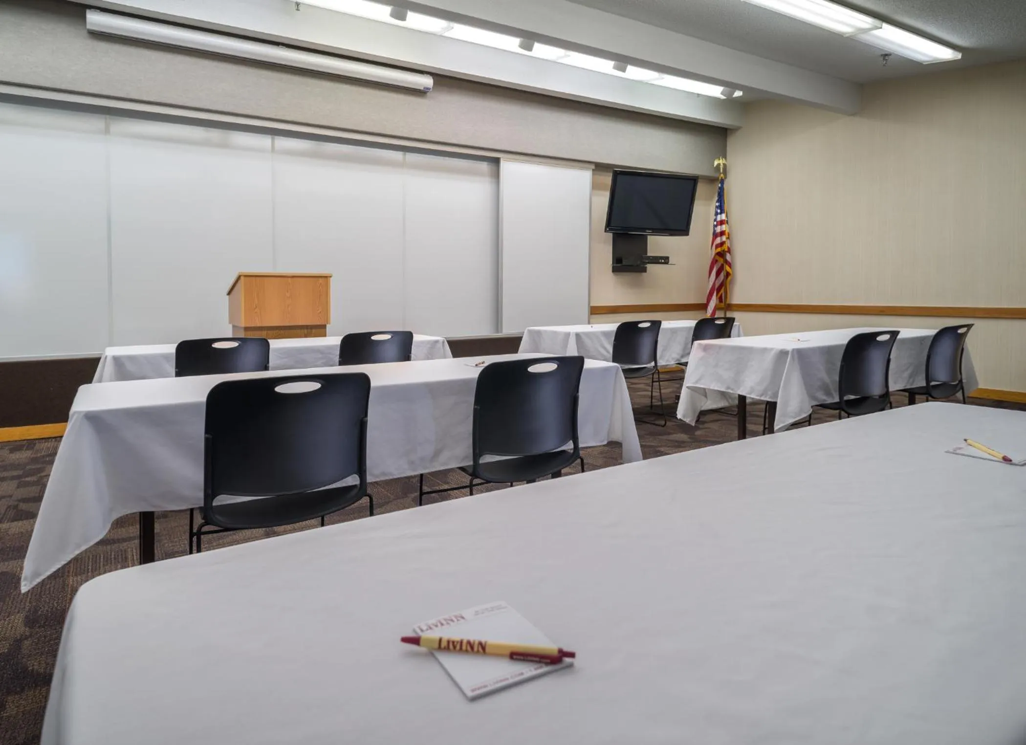 Meeting/conference room in LivINN Hotel Cincinnati North/ Sharonville