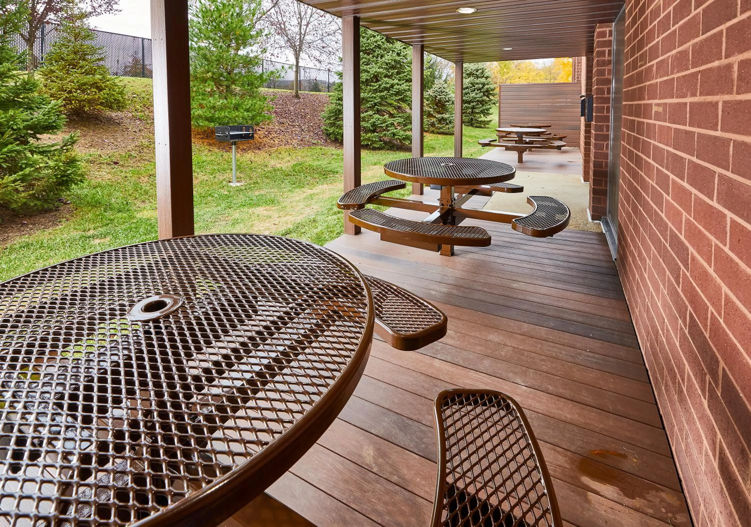 BBQ facilities in LivINN Hotel Cincinnati North/ Sharonville