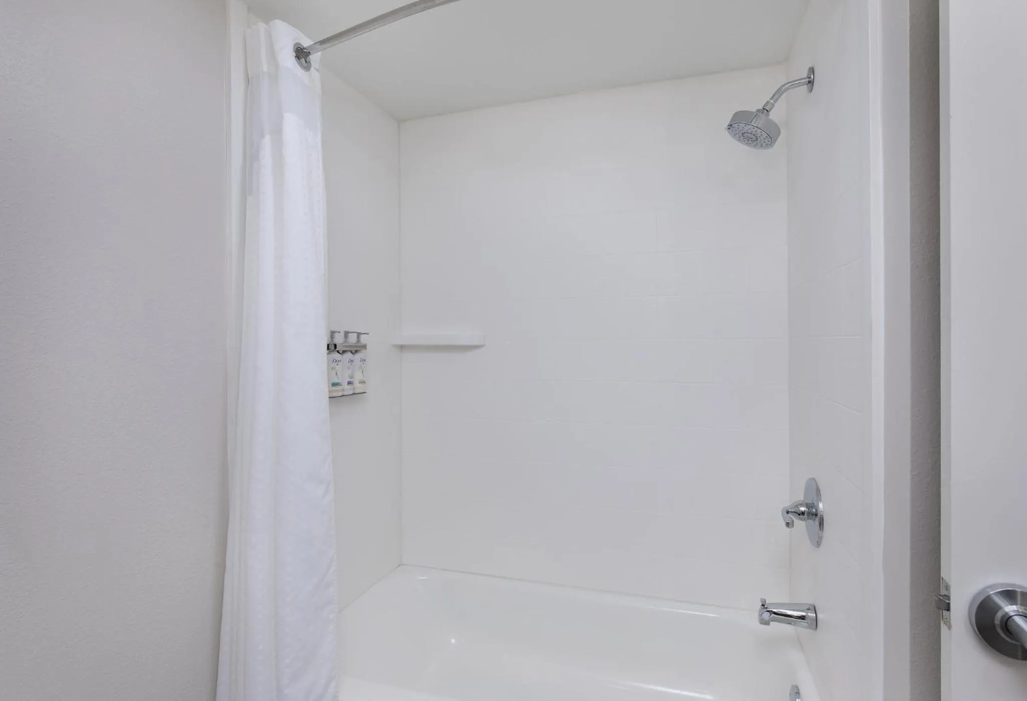 Photo of the whole room in Holiday Inn Express Hurricane Mills Waverly by IHG