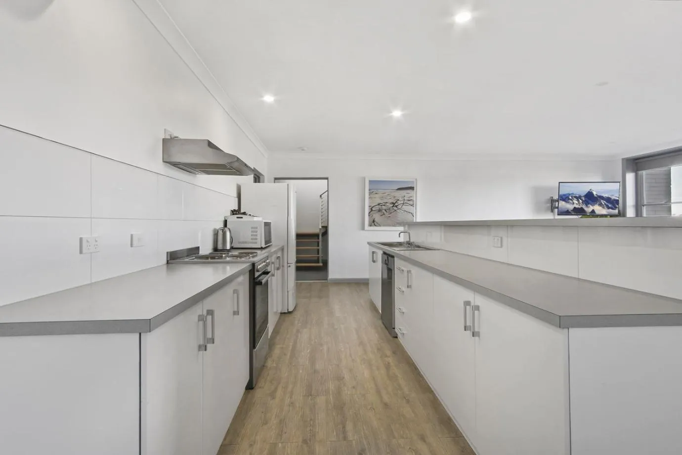 Kitchen or kitchenette in Bellevue On The Lakes