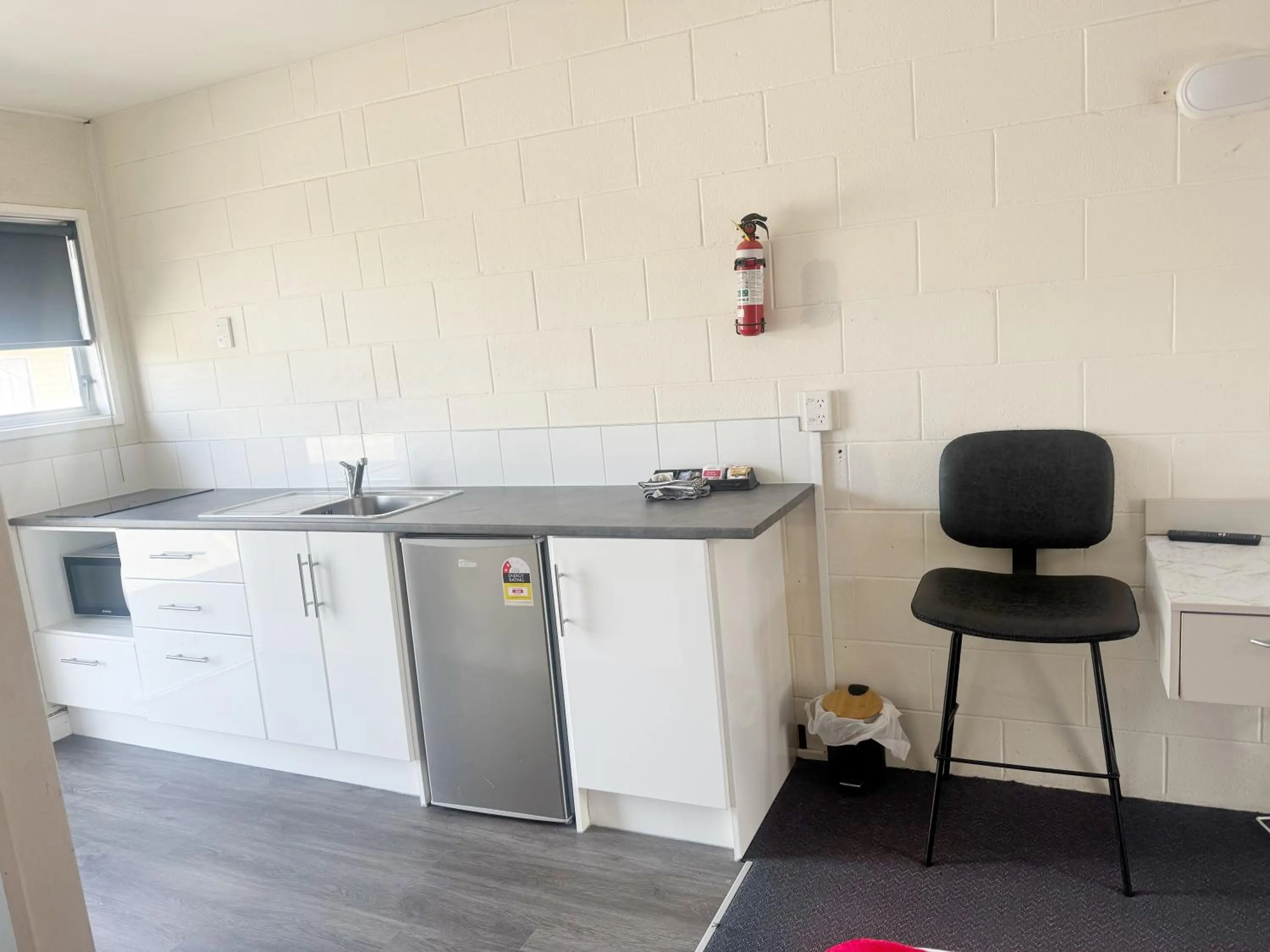 Midway Pacifica Lodge