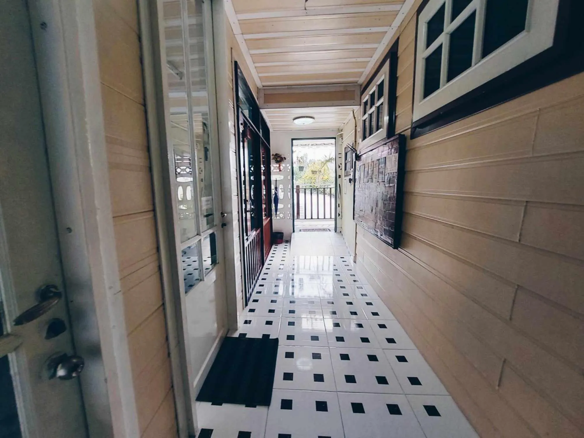 Facade/entrance in Green Riverside Homestay