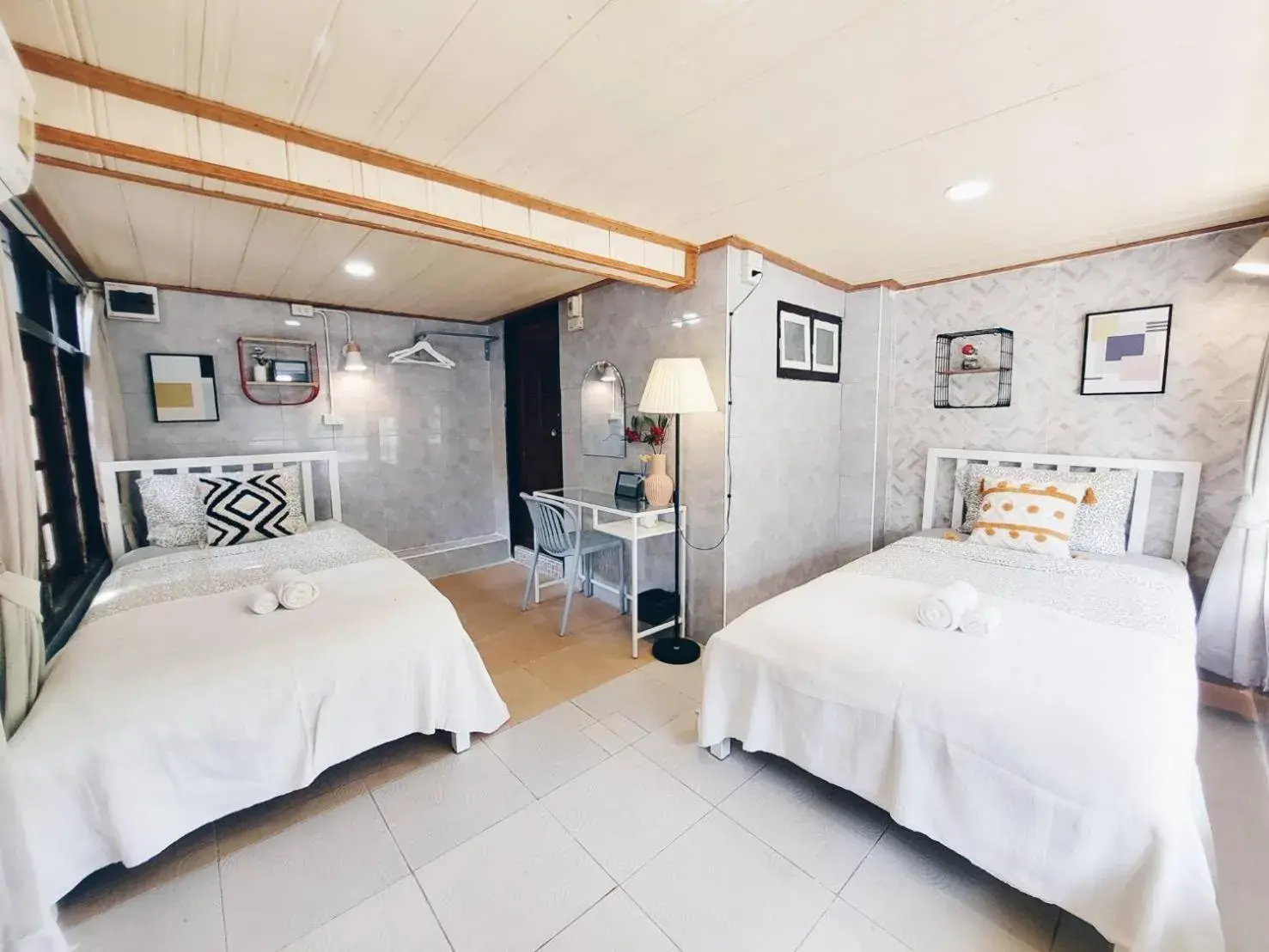 Twin Room with Balcony in Green Riverside Homestay Twin Room with Balcony in Green Riverside Homestay