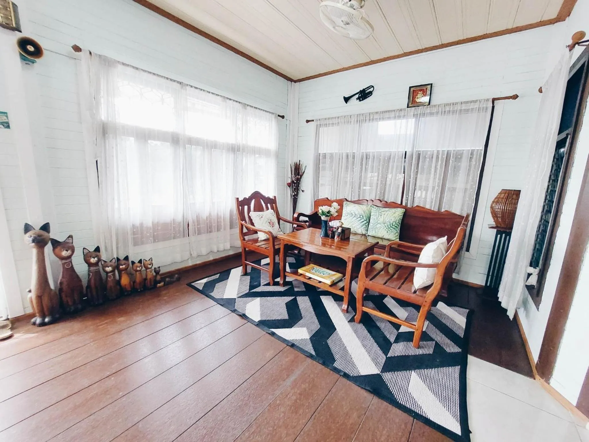 Living room in Green Riverside Homestay