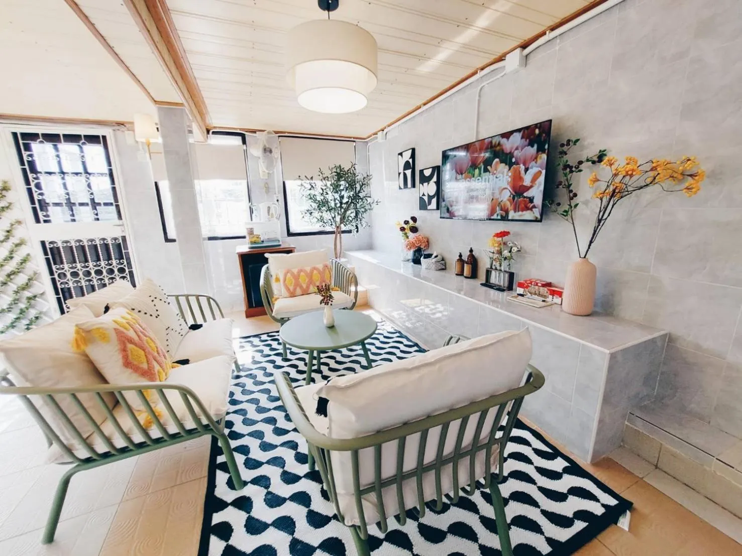 Living room in Green Riverside Homestay