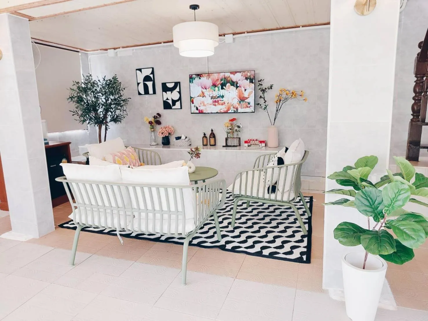 Living room in Green Riverside Homestay