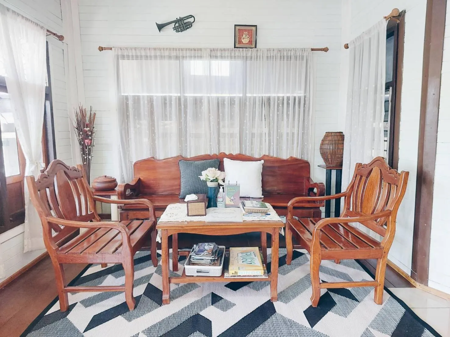 Living room in Green Riverside Homestay