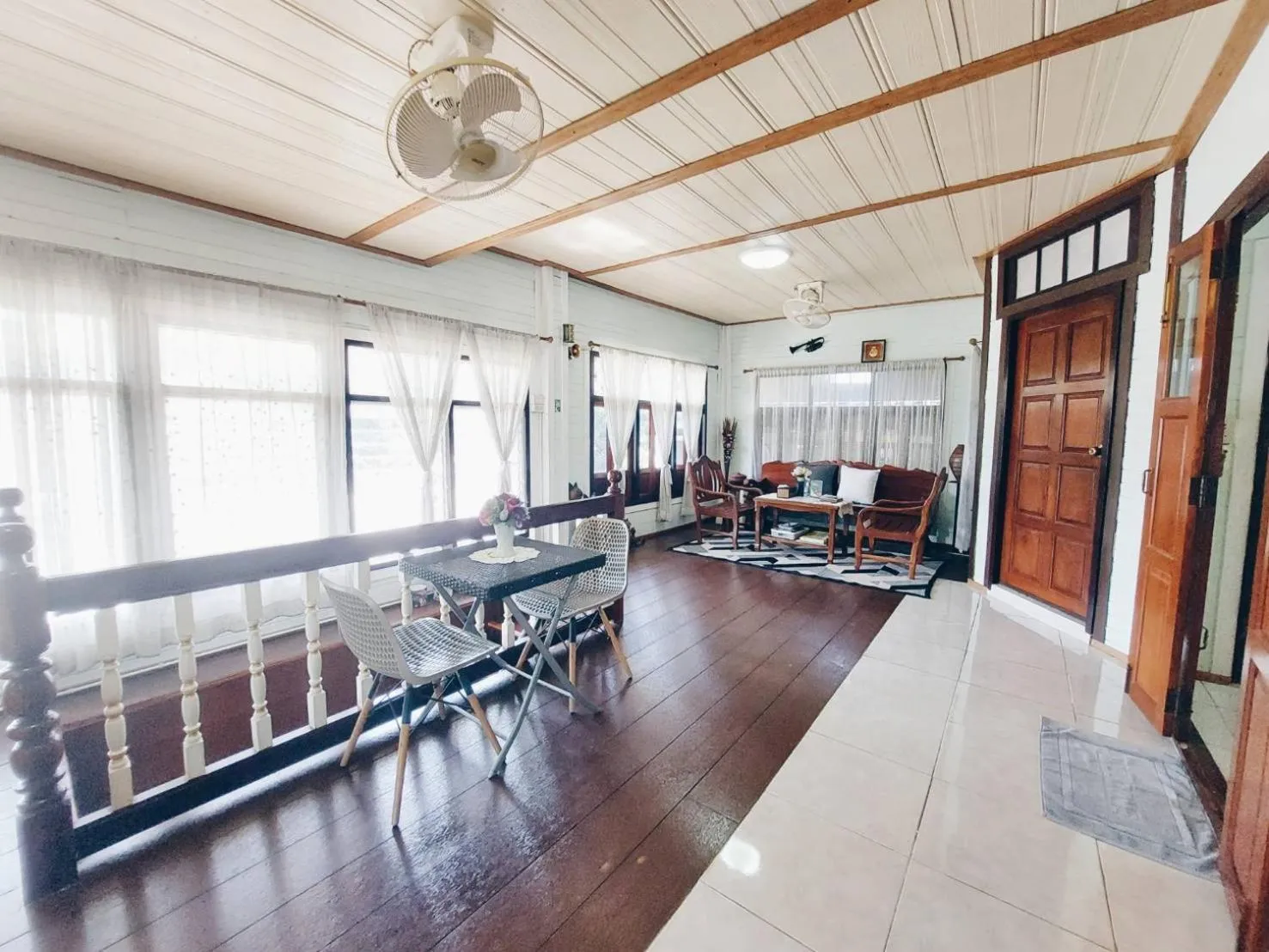 Living room in Green Riverside Homestay