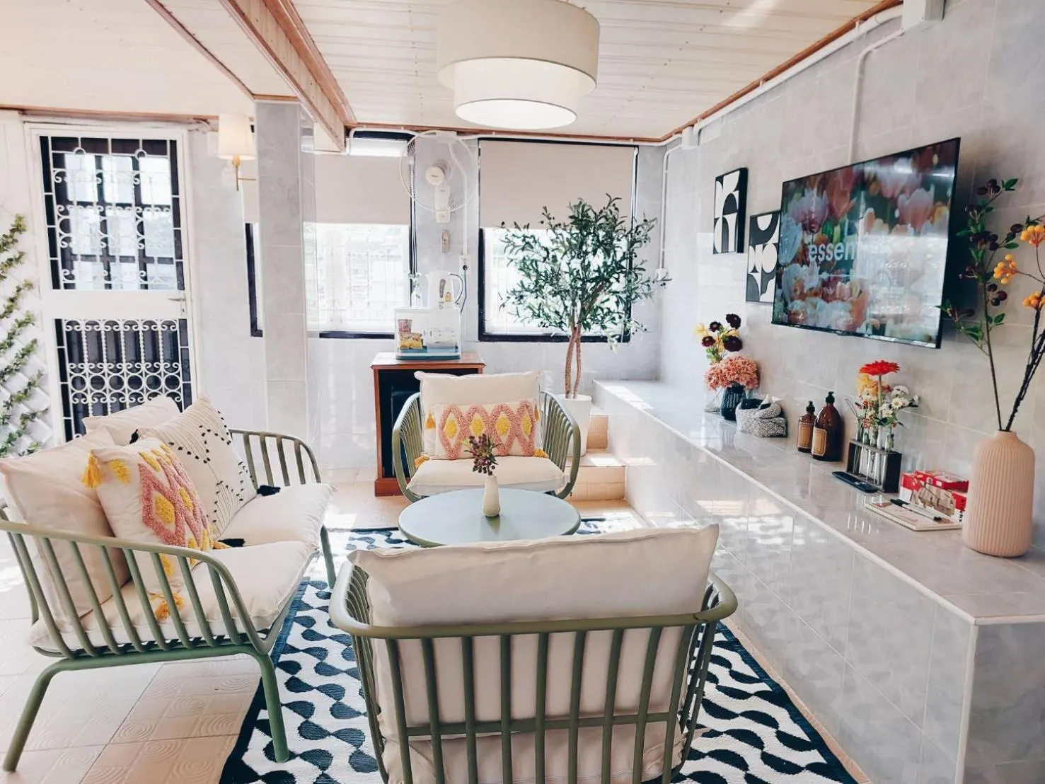 Living room in Green Riverside Homestay