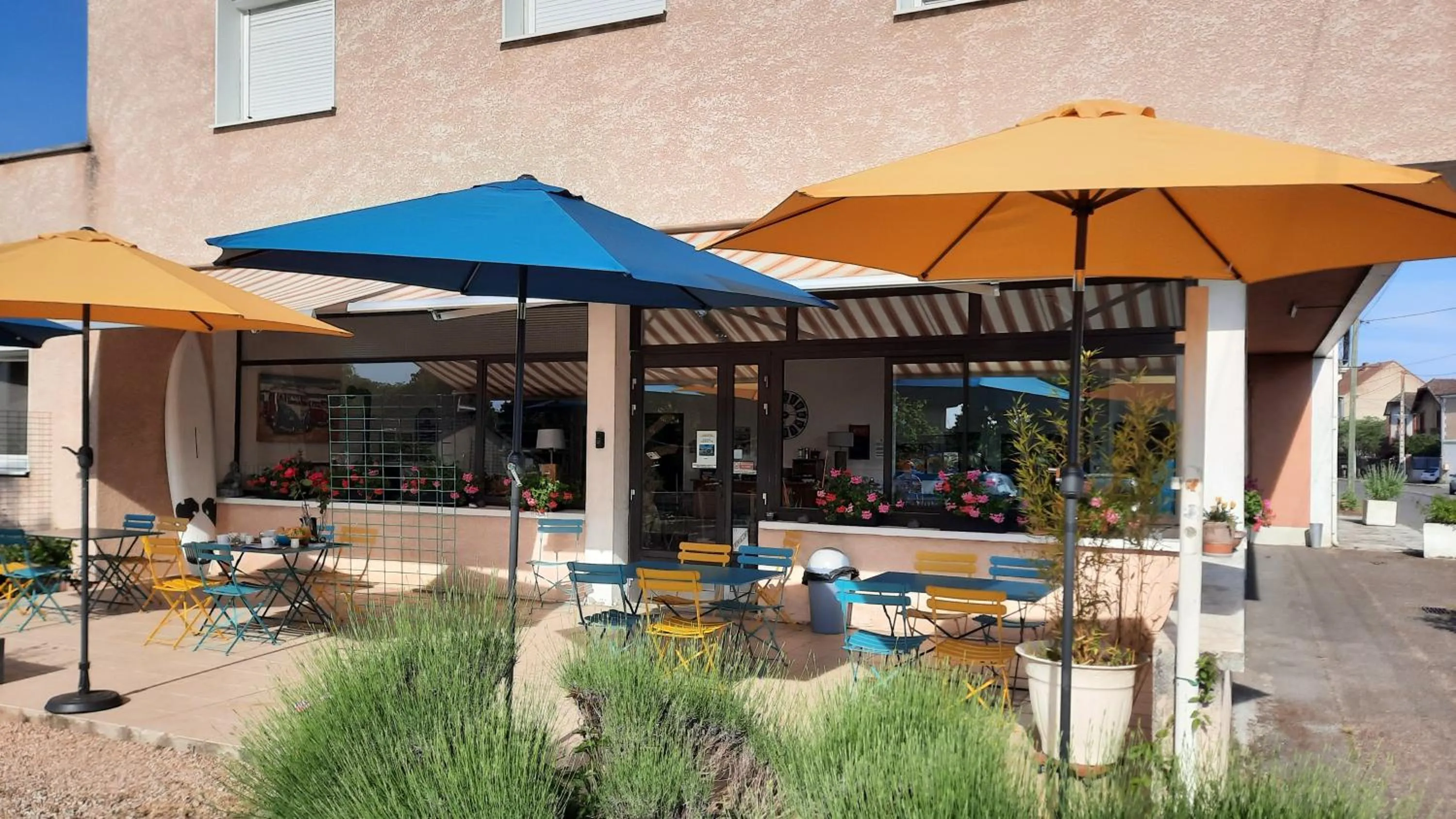 Patio in Le Pont de la Loire