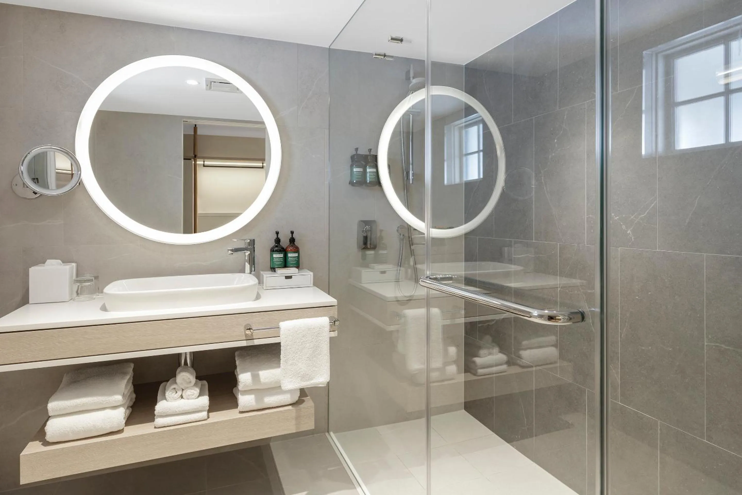 Bathroom in Crowne Plaza Hawkesbury Valley by IHG