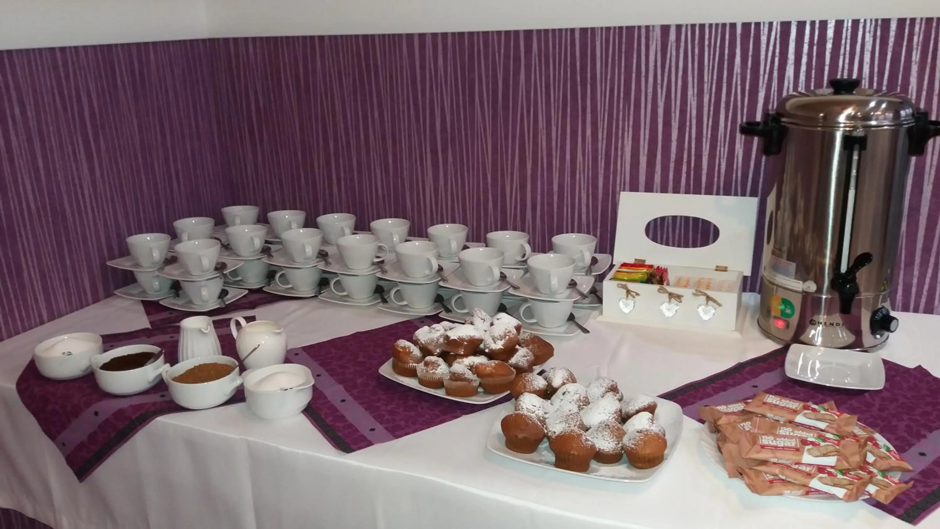 Buffet breakfast in SCSK Pół Ławy