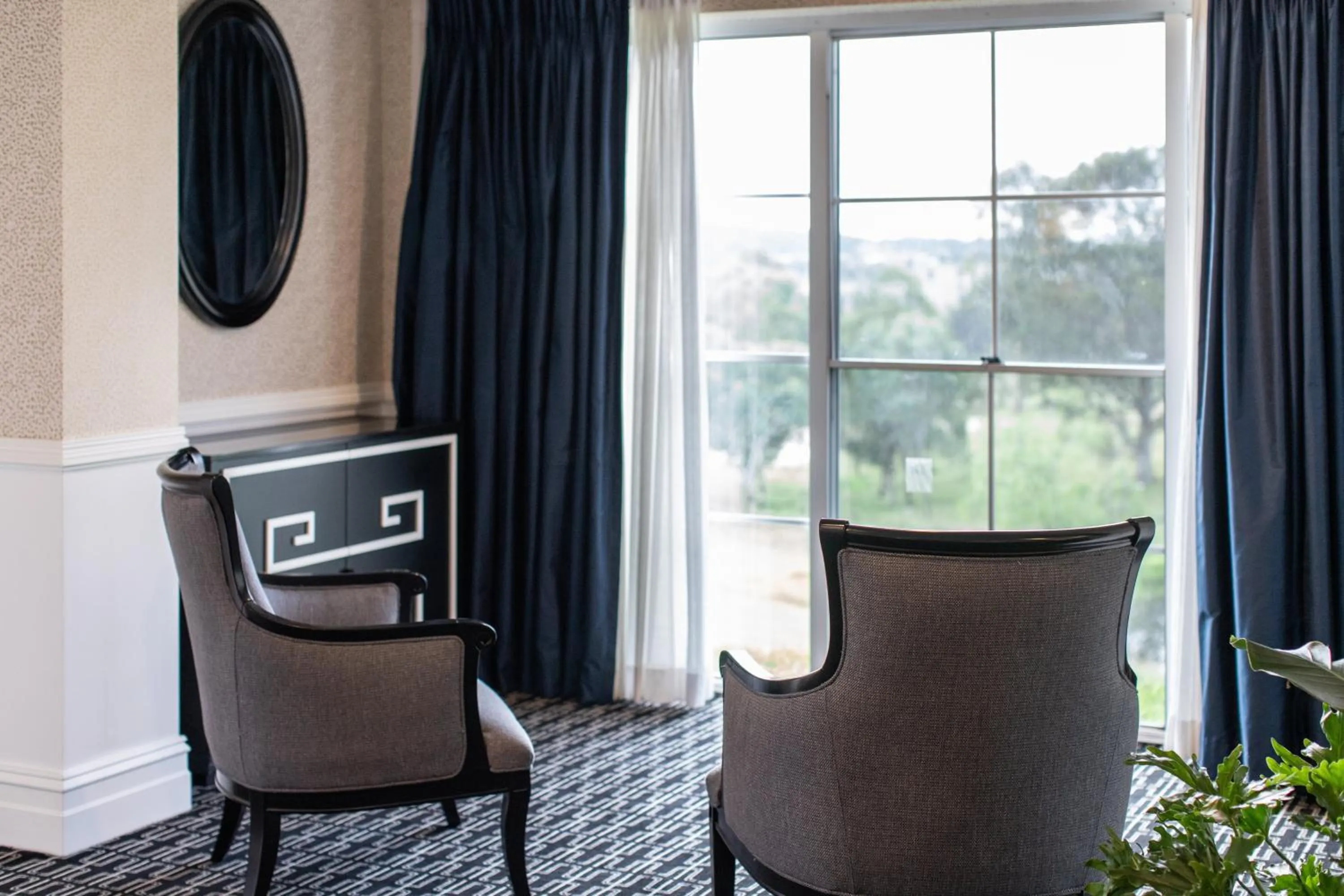 Photo of the whole room in voco® Kirkton Park Hunter Valley by IHG