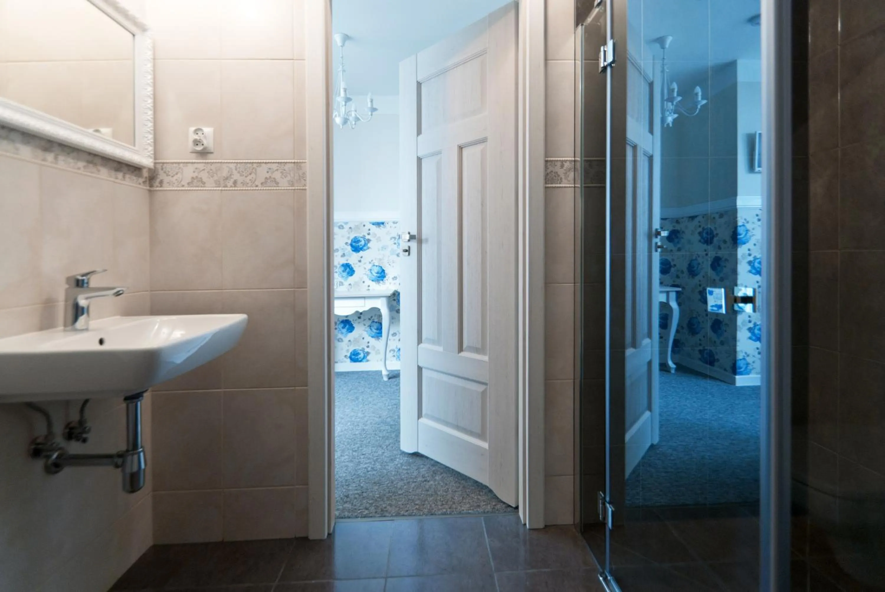 Shower in Premium - Bed & Breakfast