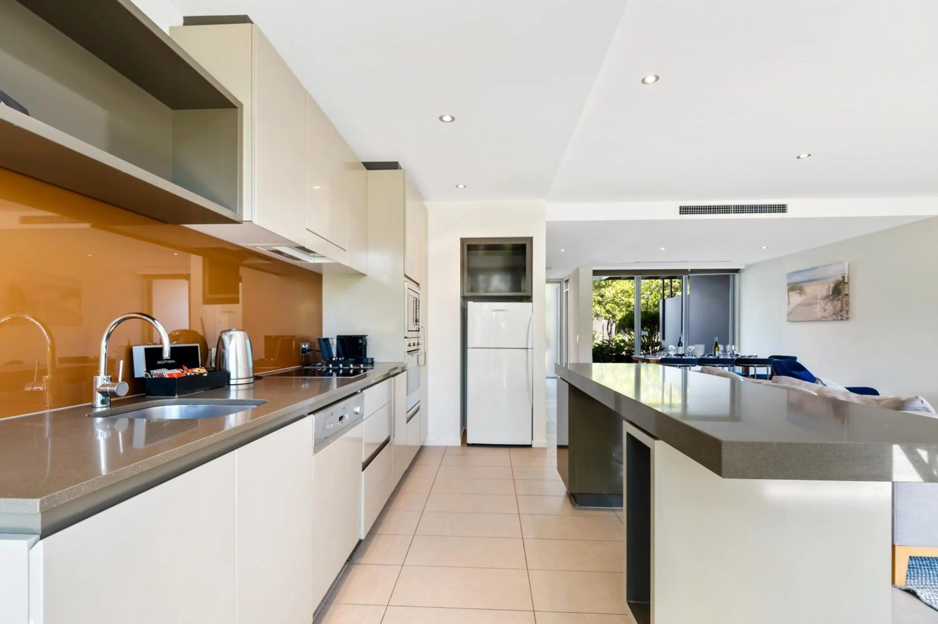 Kitchen or kitchenette in Pullman Magenta Shores Resort
