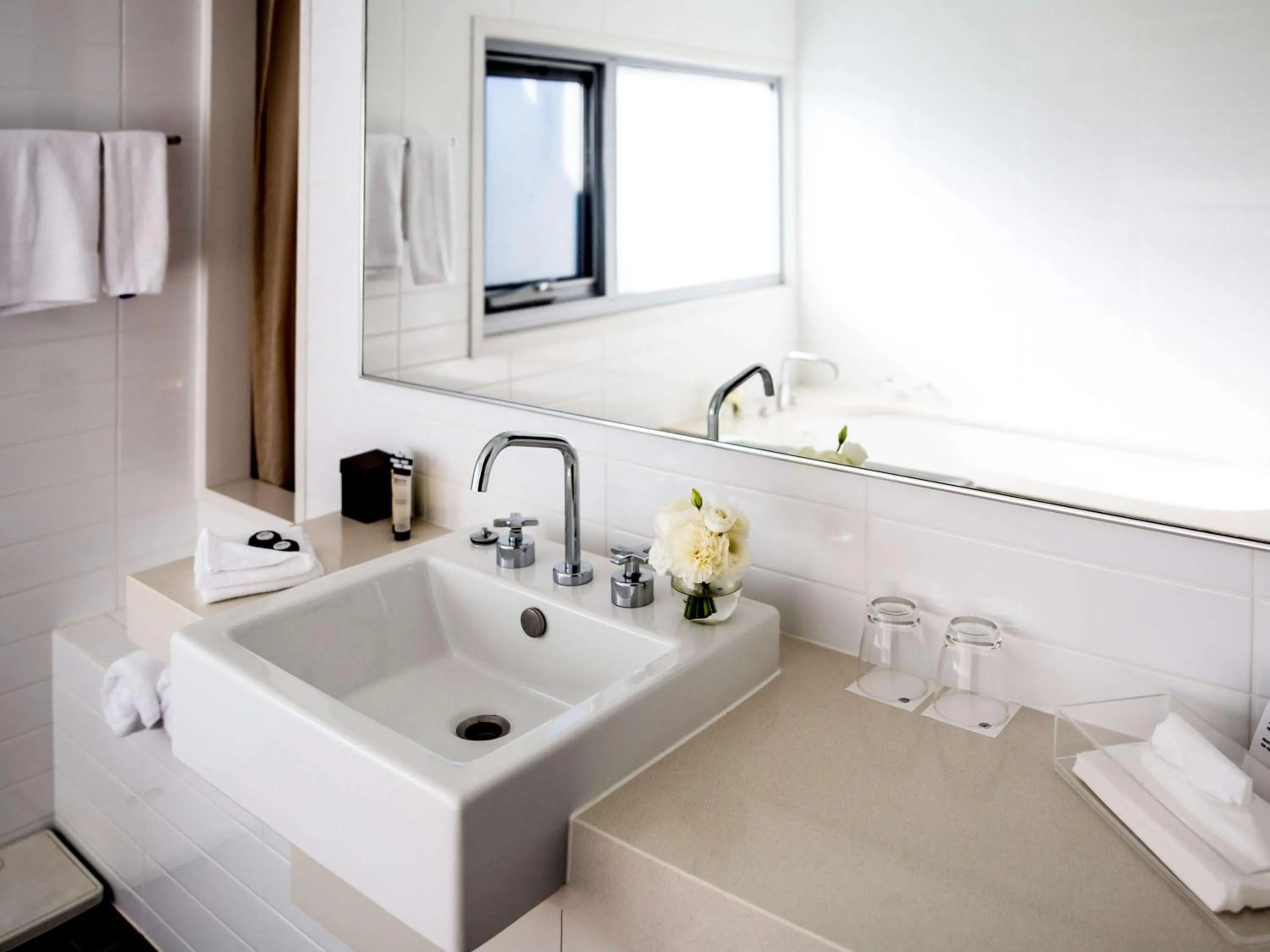 Photo of the whole room in Pullman Magenta Shores Resort