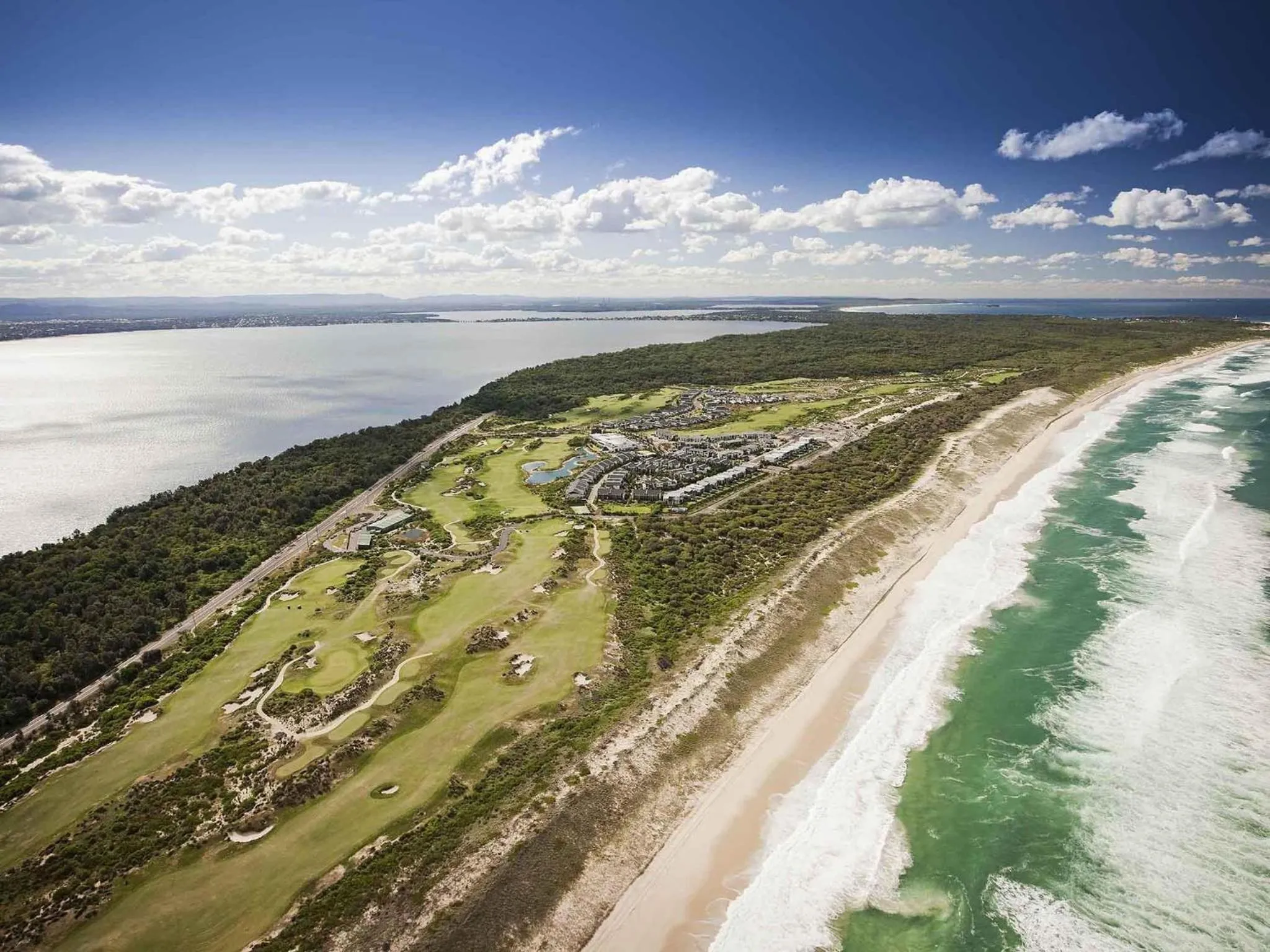Golfcourse in Pullman Magenta Shores Resort