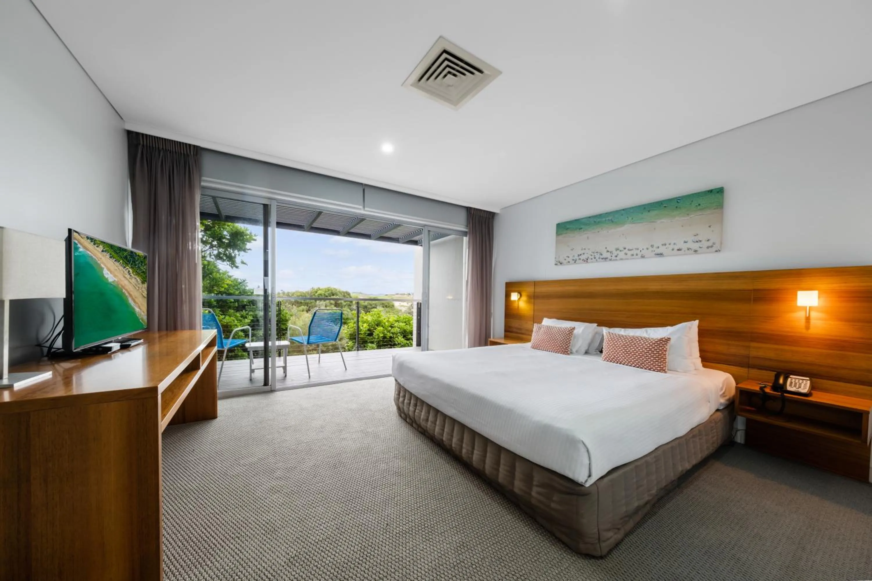 Bedroom, Bed in Pullman Magenta Shores Resort