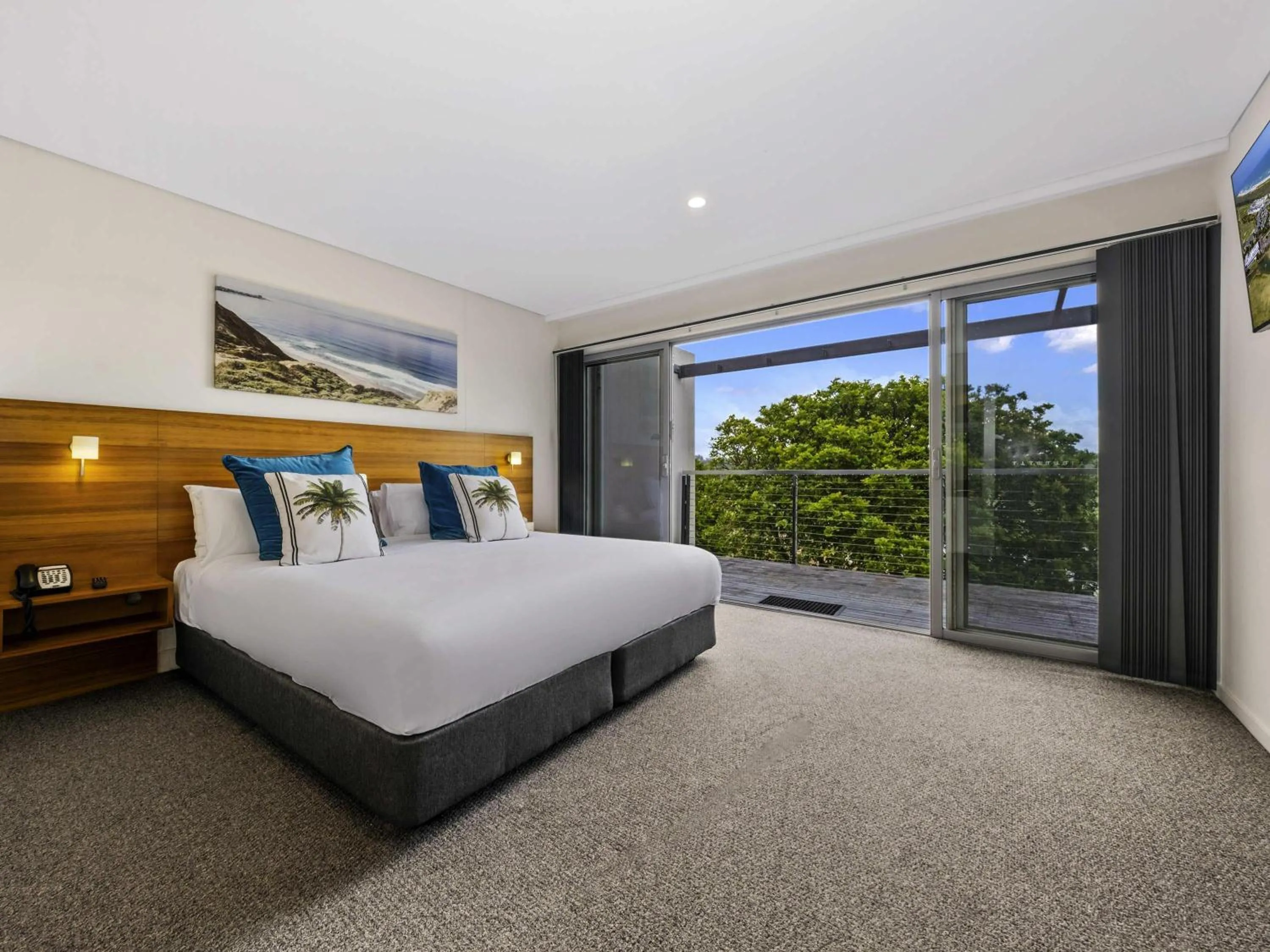 Bedroom, Bed in Pullman Magenta Shores Resort