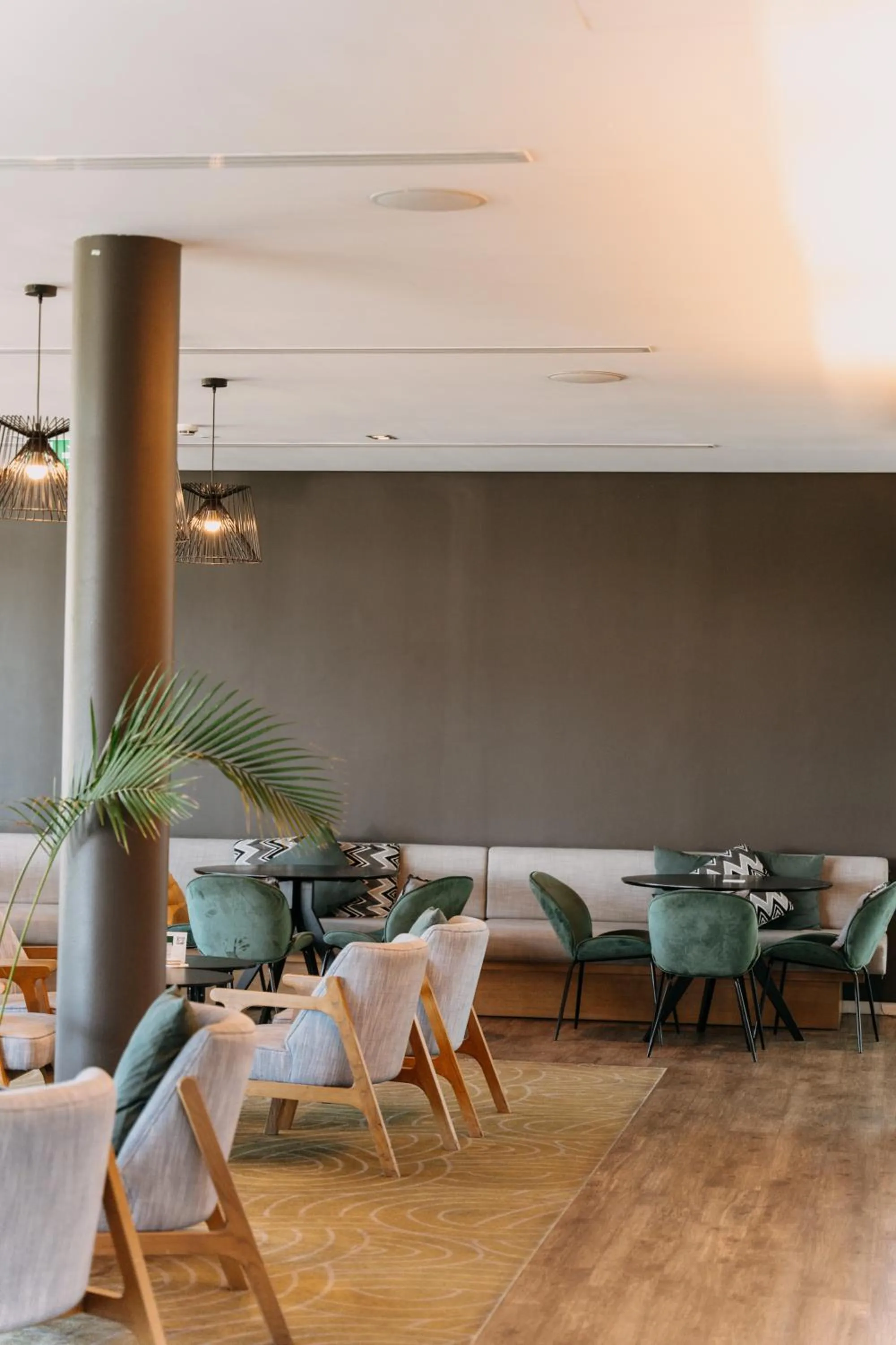 Lounge or bar in Pullman Magenta Shores Resort