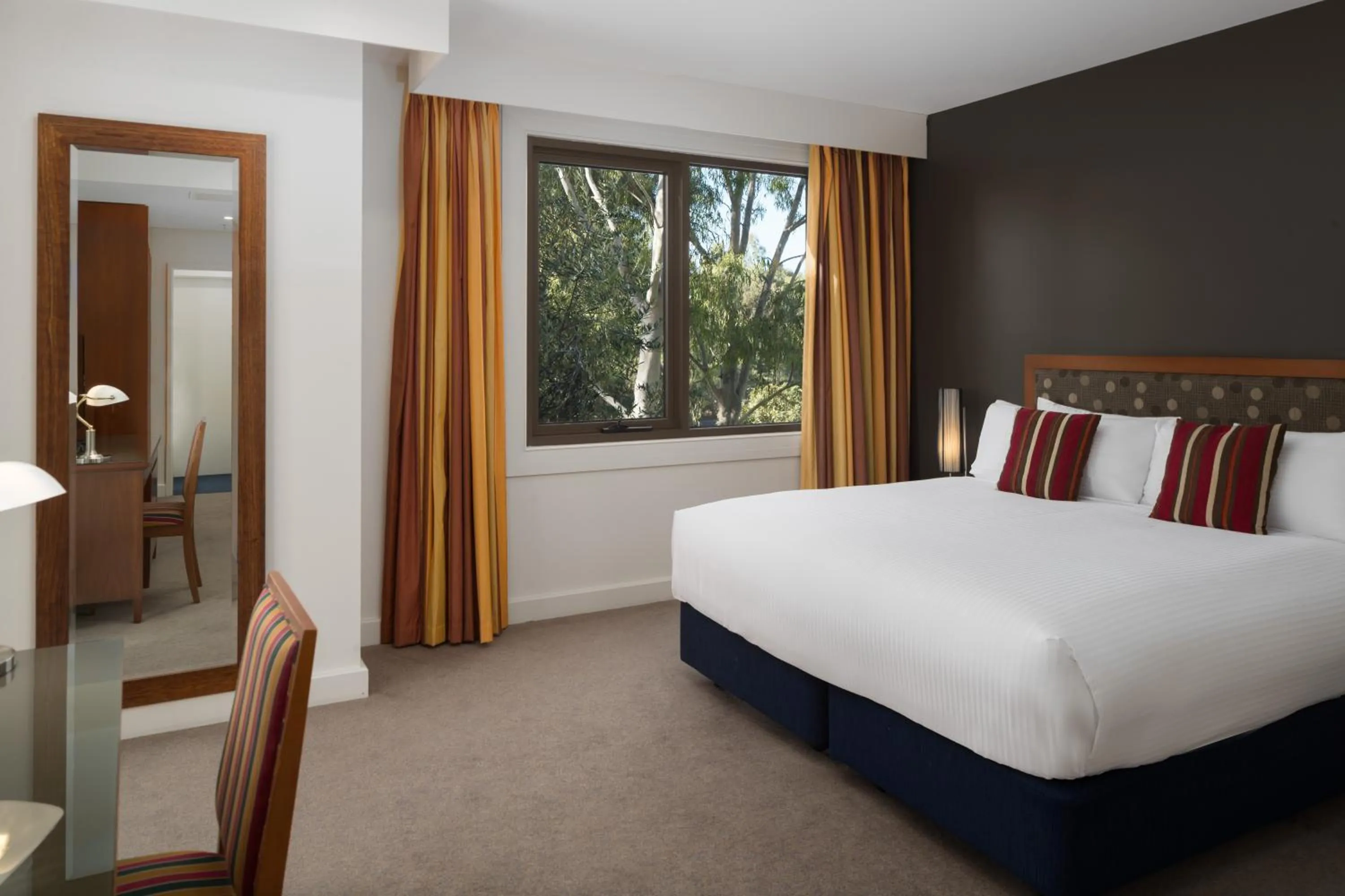 Bed in Yarra Valley Lodge