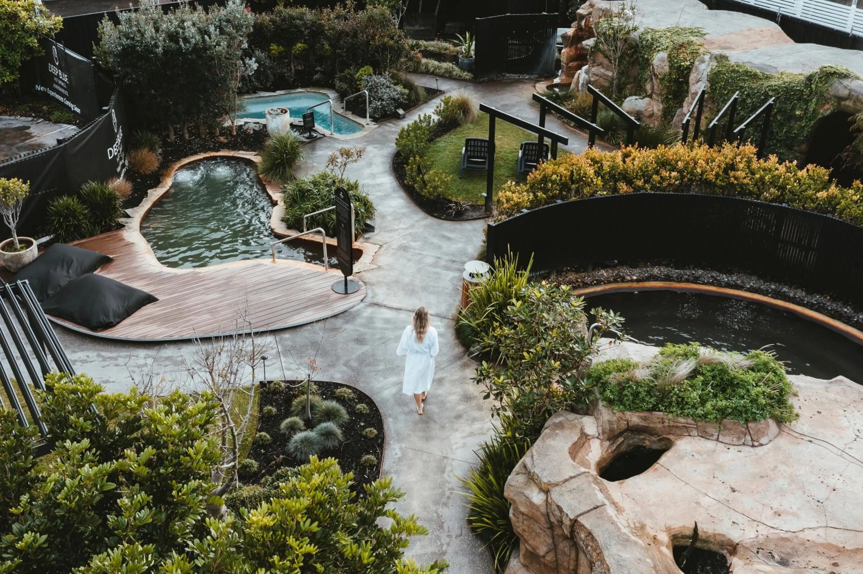Hot Spring Bath in Deep Blue Hotel & Hot Springs