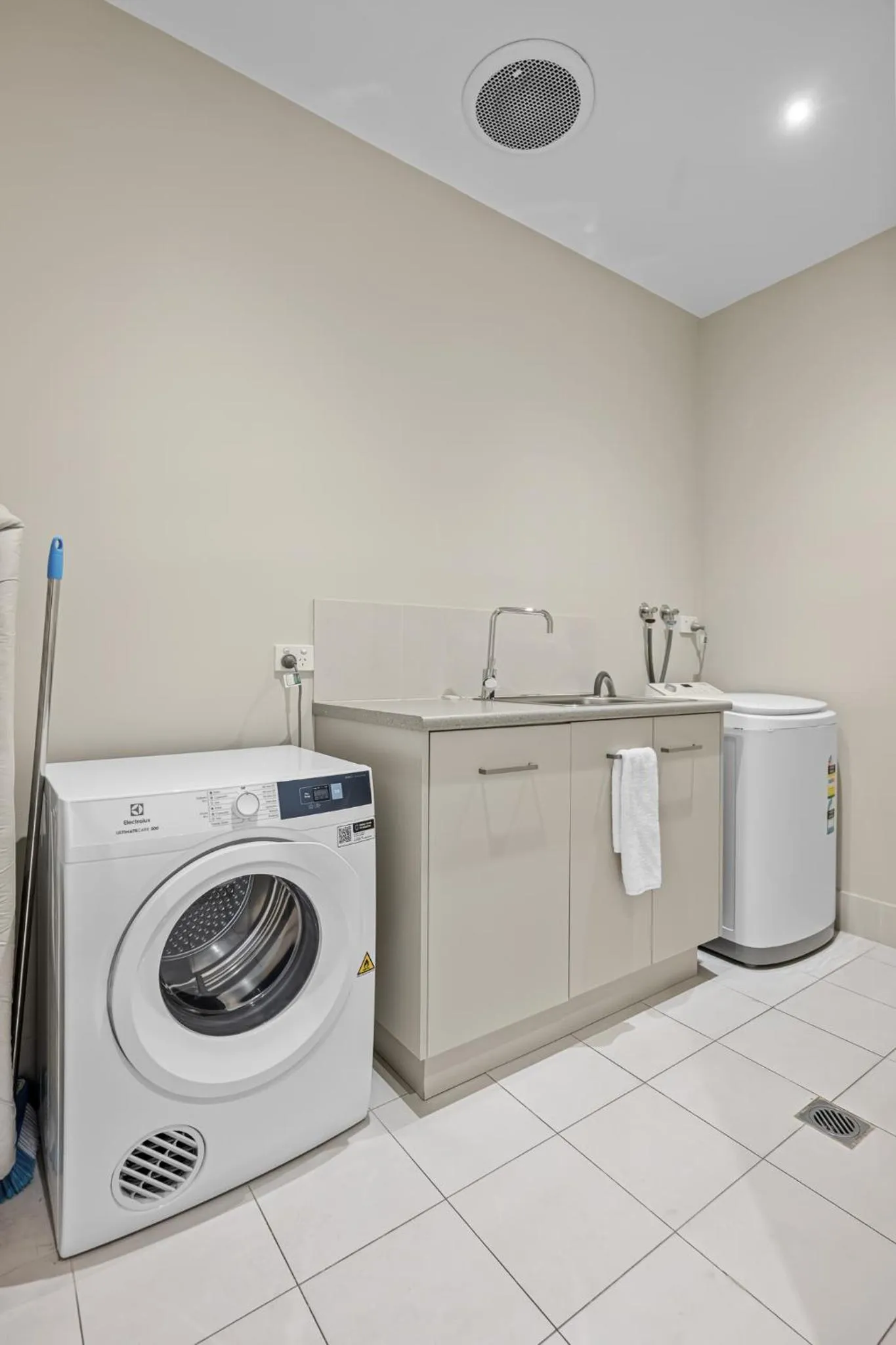 laundry in Deep Blue Hotel & Hot Springs