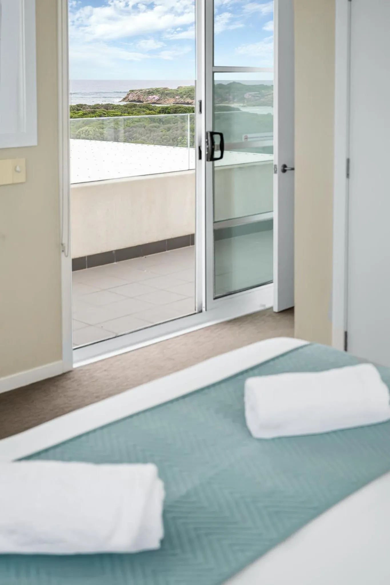 Bed in Deep Blue Hotel & Hot Springs