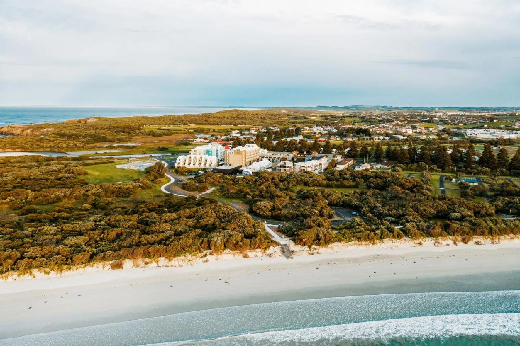 Property building in Deep Blue Hotel & Hot Springs