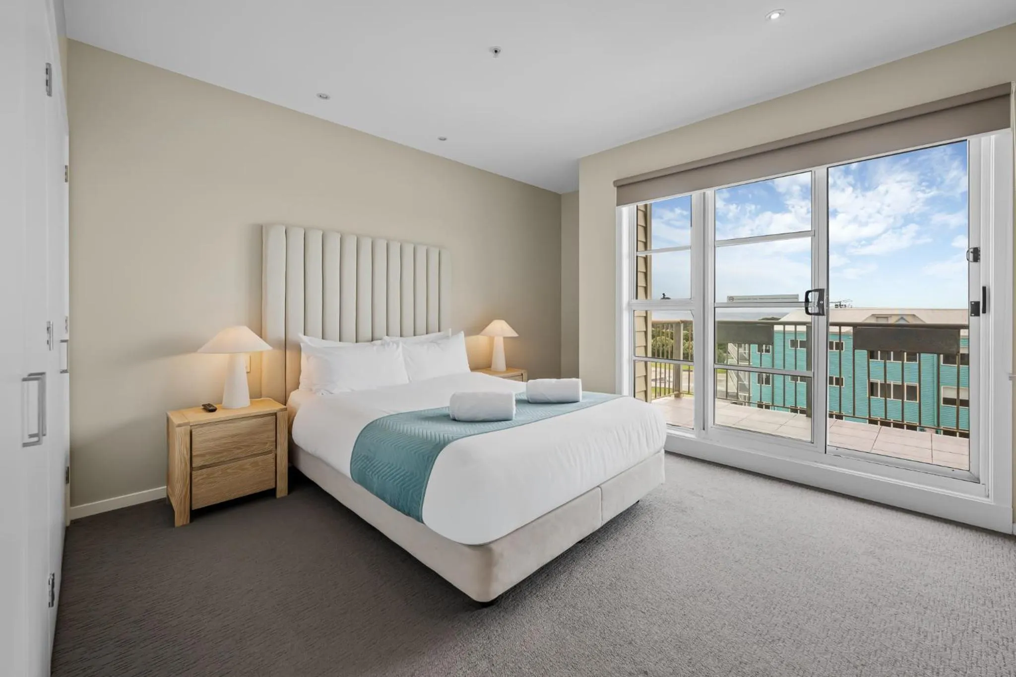 Bedroom, Bed in Deep Blue Hotel & Hot Springs