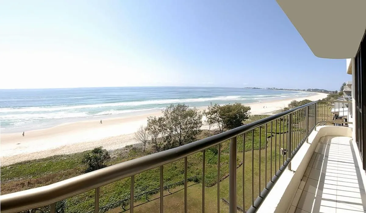 San Simeon Beachfront Apartments Tugun