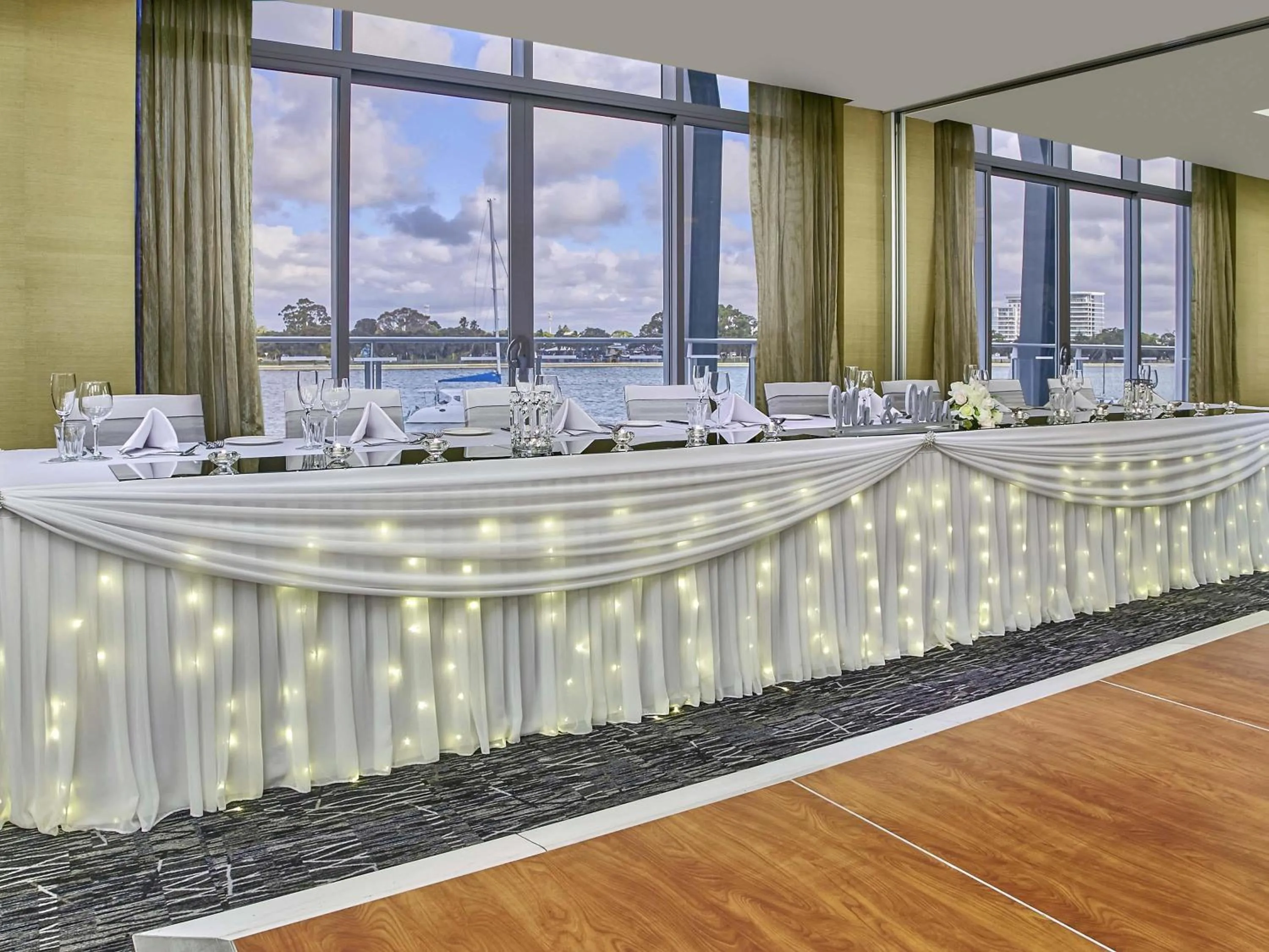 wedding in The Sebel Mandurah