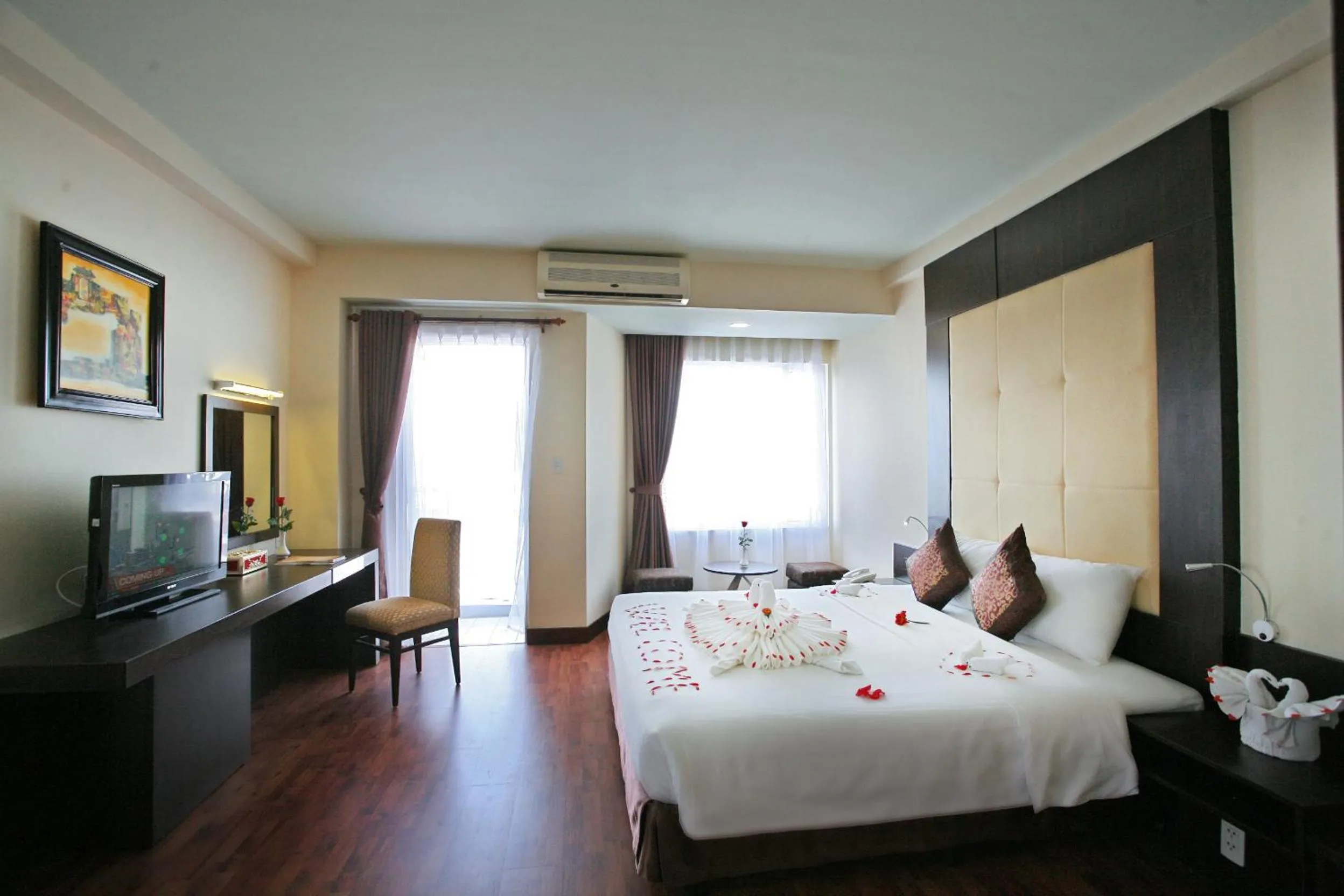 Photo of the whole room, Bed in Park View Hotel