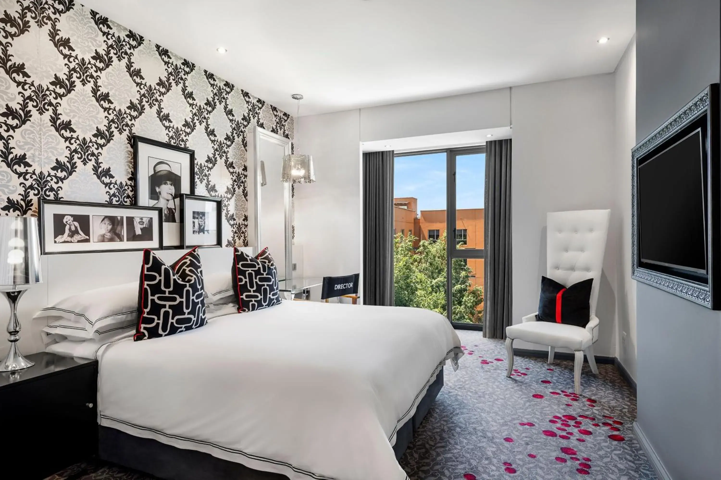 Deluxe Guest Room , 1 King Bed in Protea Hotel Fire & Ice! by Marriott Johannesburg Melrose Arch Deluxe Guest Room , 1 King Bed in Protea Hotel Fire & Ice! by Marriott Johannesburg Melrose Arch