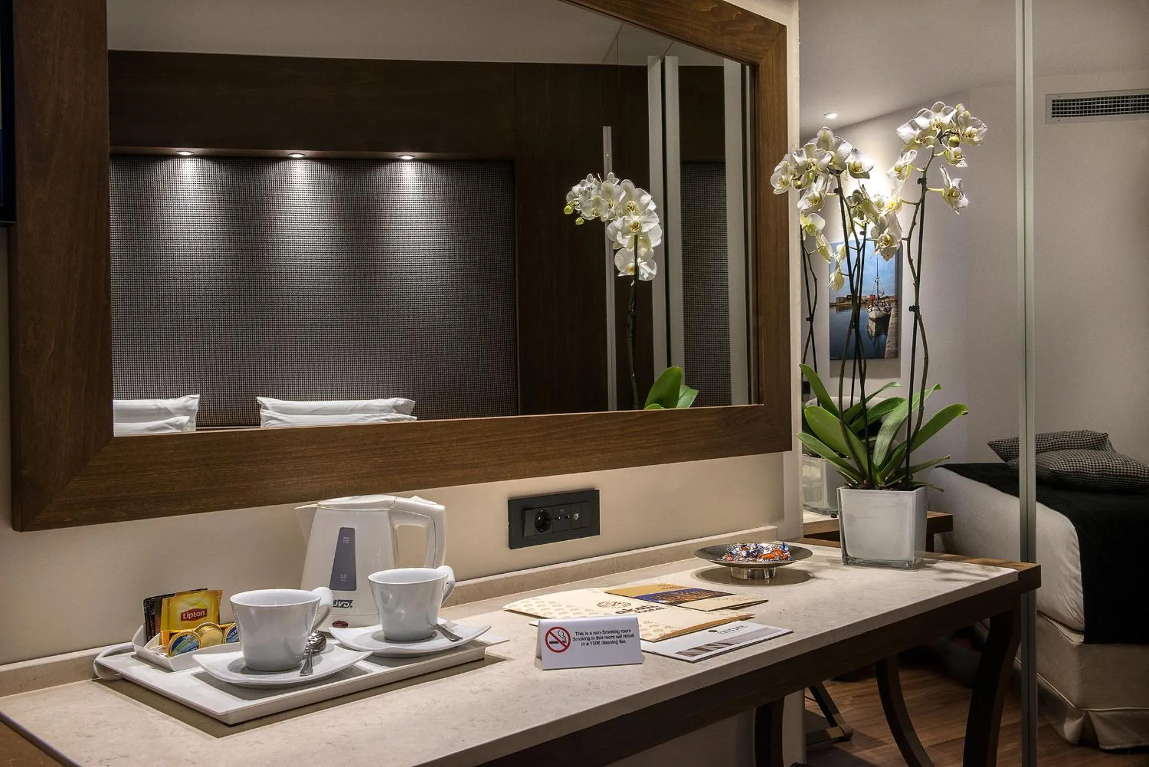 Coffee/tea facilities in Civitel Akali Hotel