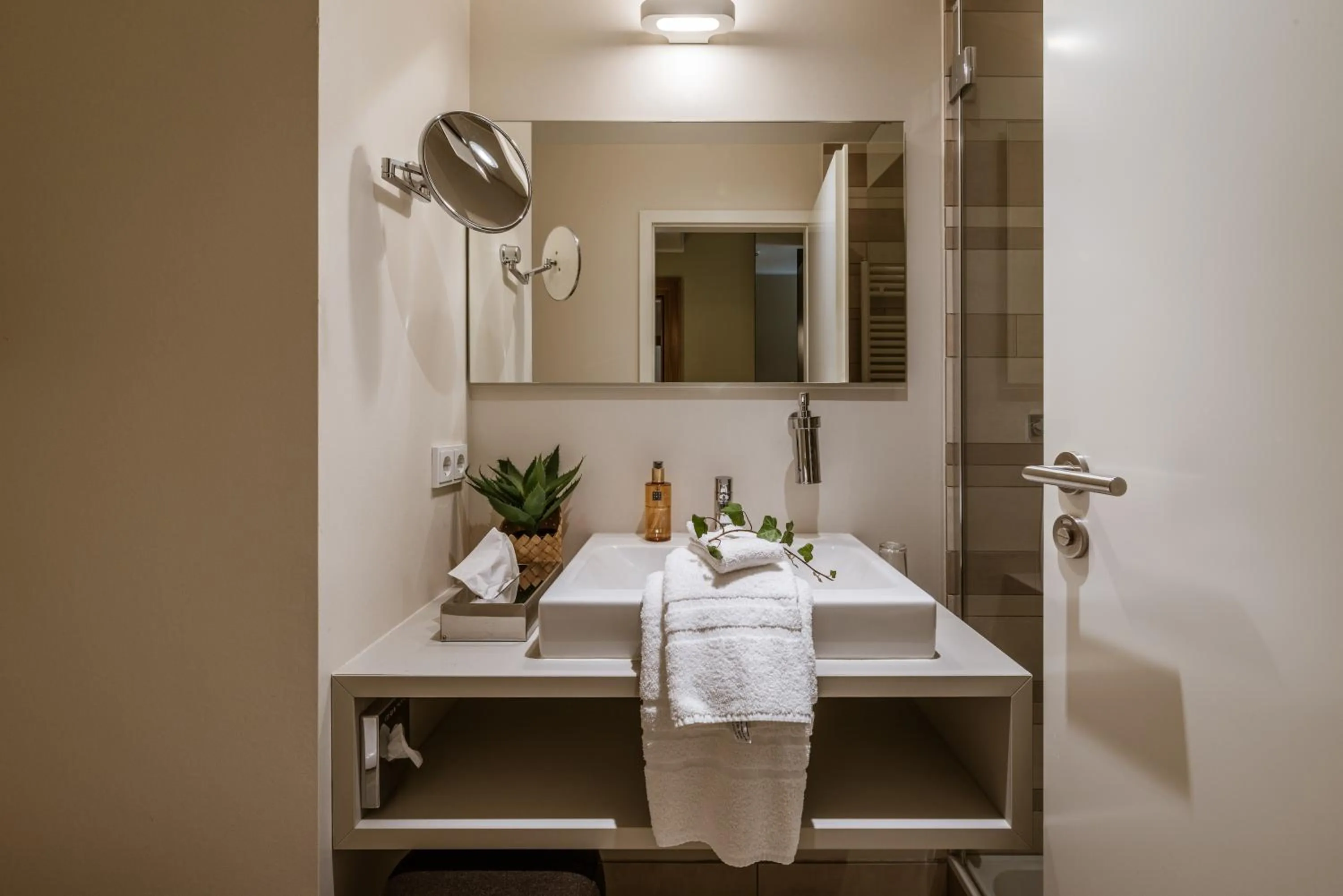 Bathroom in Hotel / Weingut Meintzinger