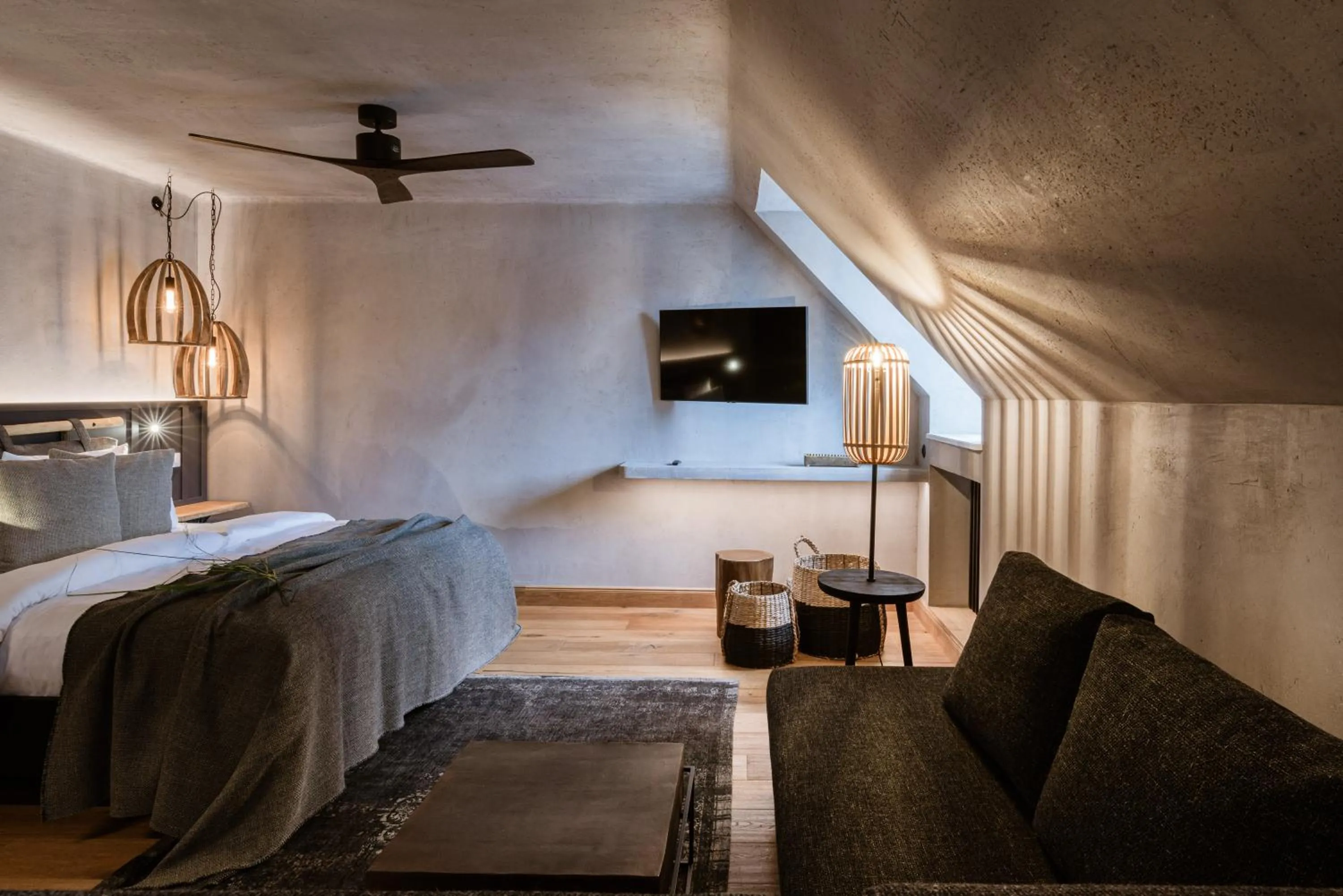 TV and multimedia, Bed in Hotel / Weingut Meintzinger