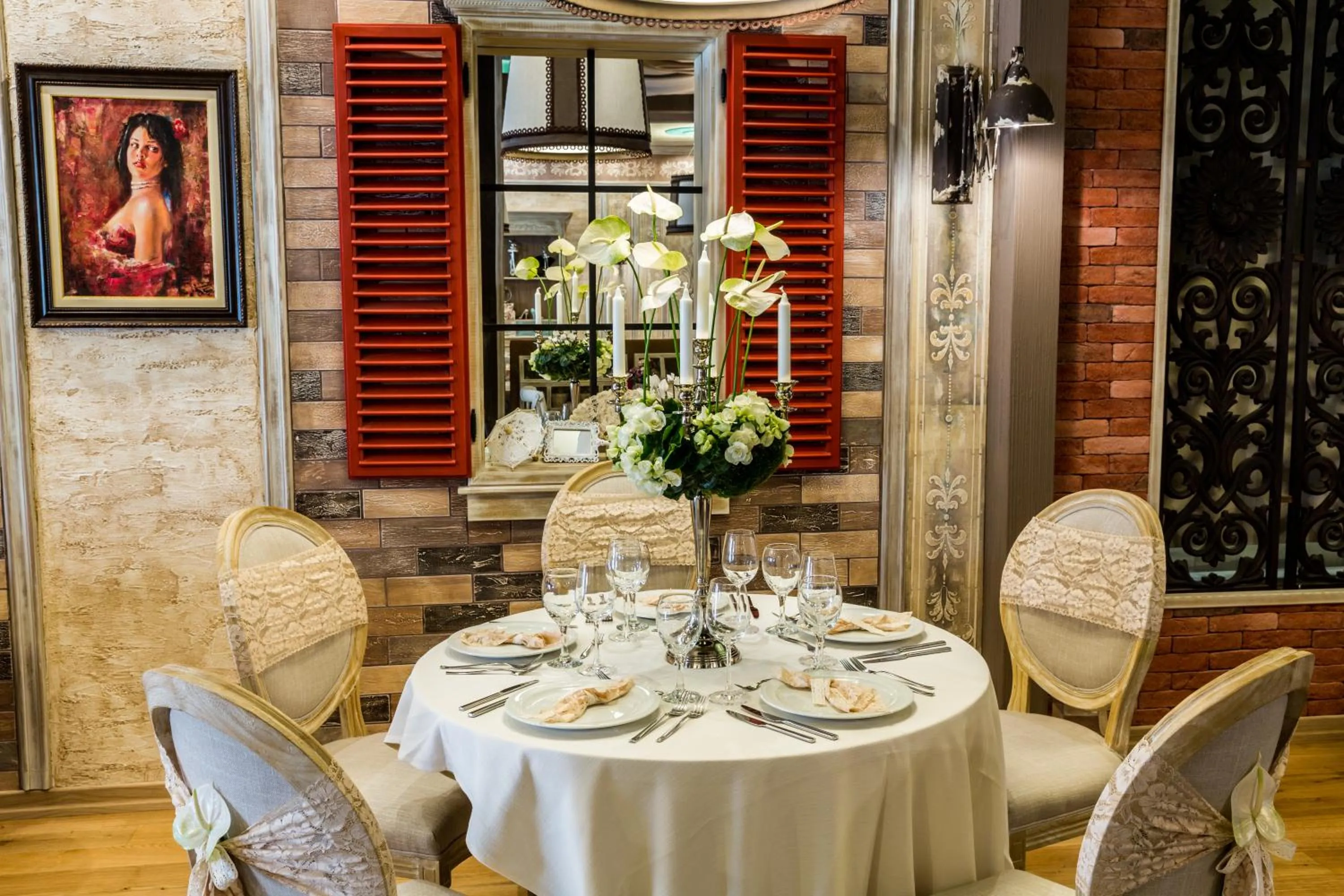 Restaurant/places to eat in Cosmopolitan Hotel & Wellness