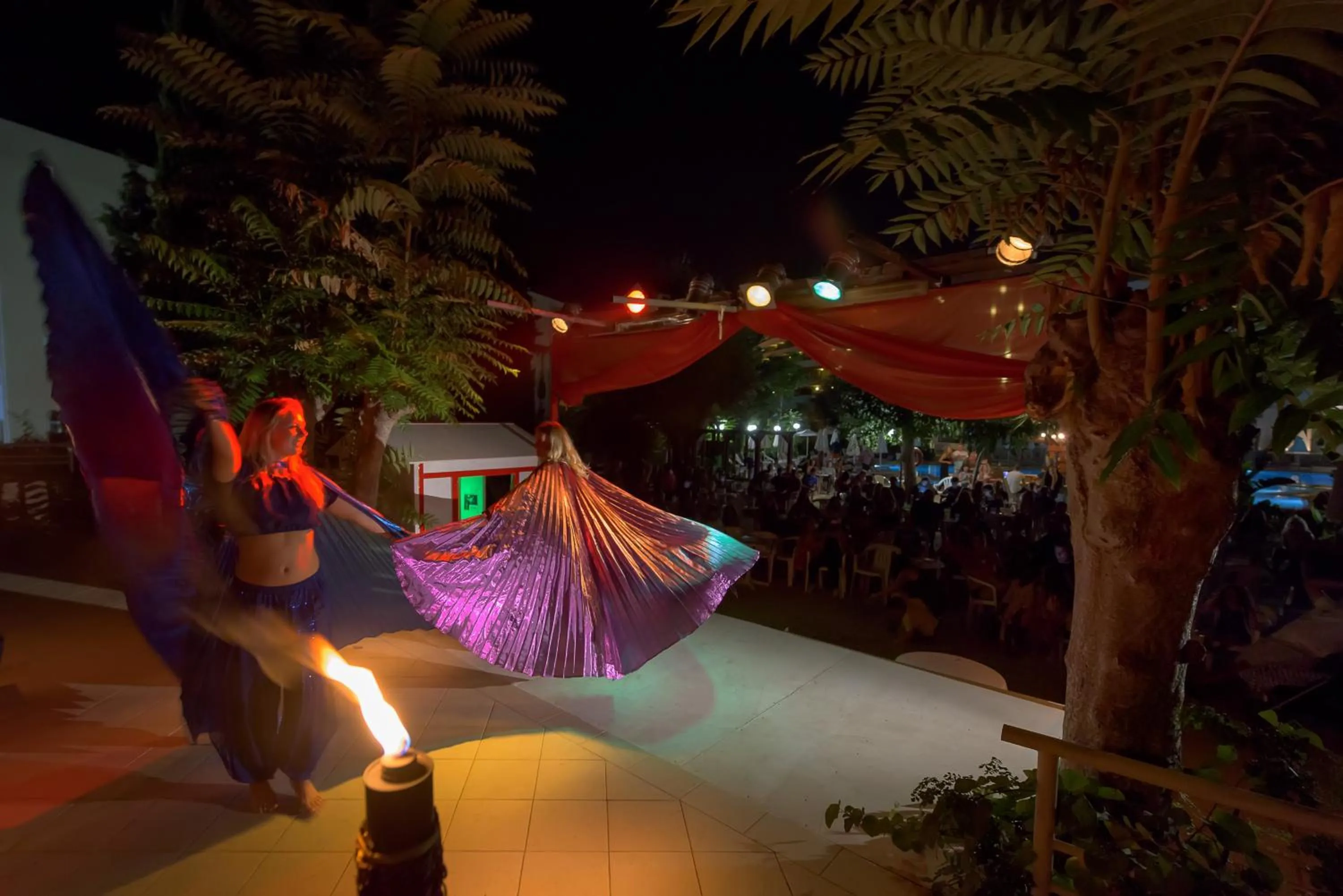 Evening entertainment in Olympic Palace Hotel