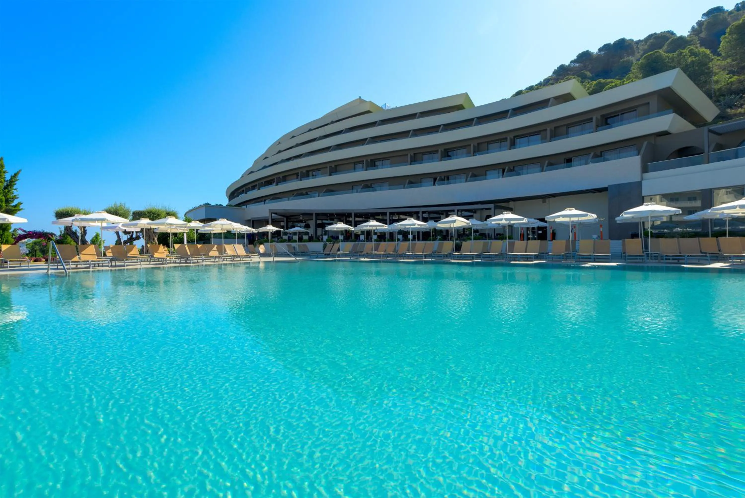 Swimming pool in Olympic Palace Hotel